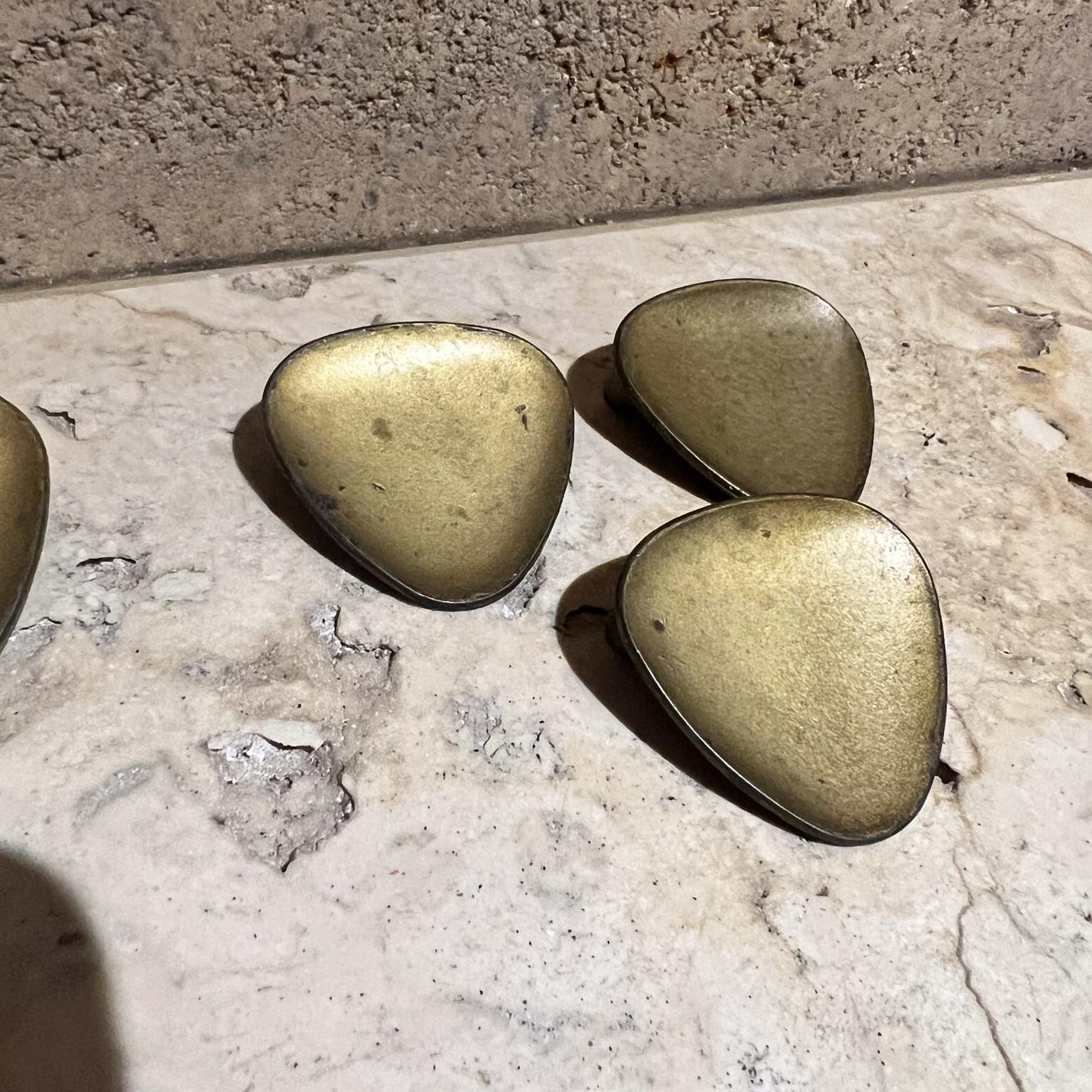 20th Century 1950s Set of Six Modernist Brass Pull Handle Knobs Carl Aubock Style For Sale