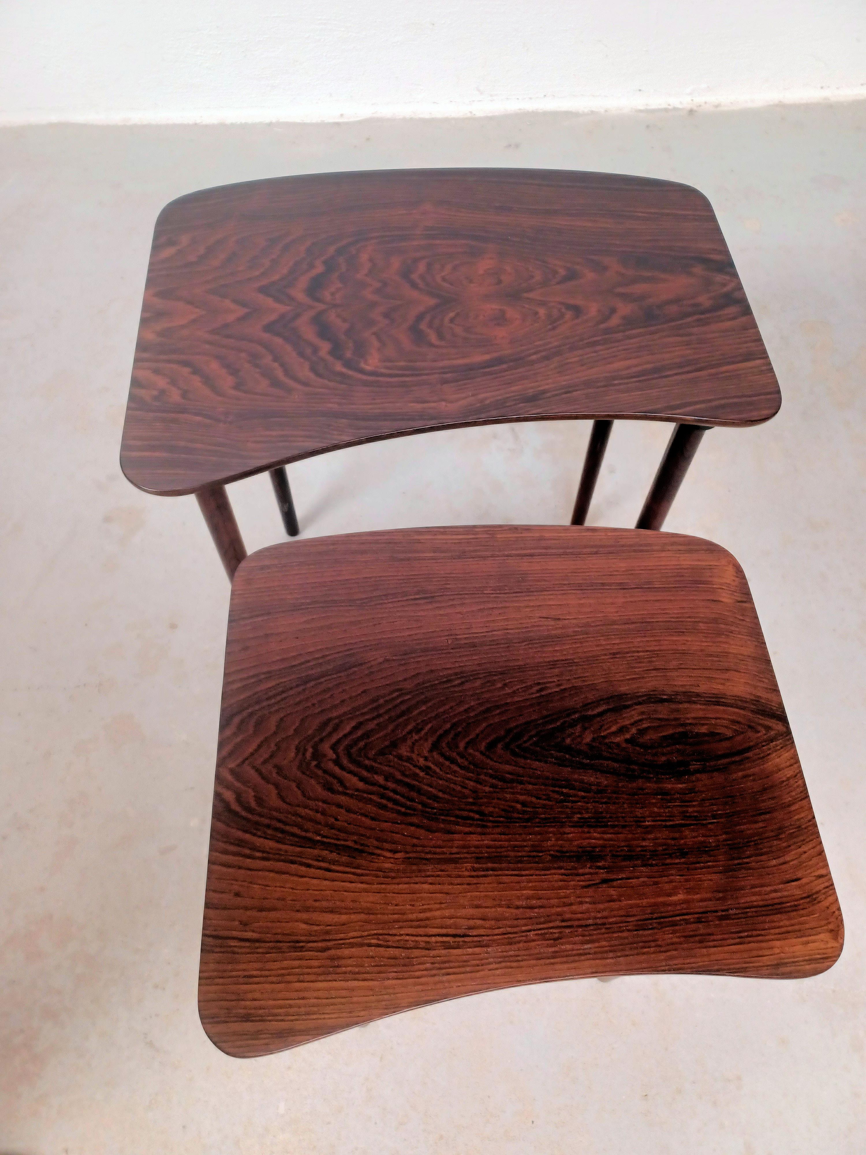 1950s Set of Two Fully Restored Danish Rosewood Nesting Tables For Sale 9