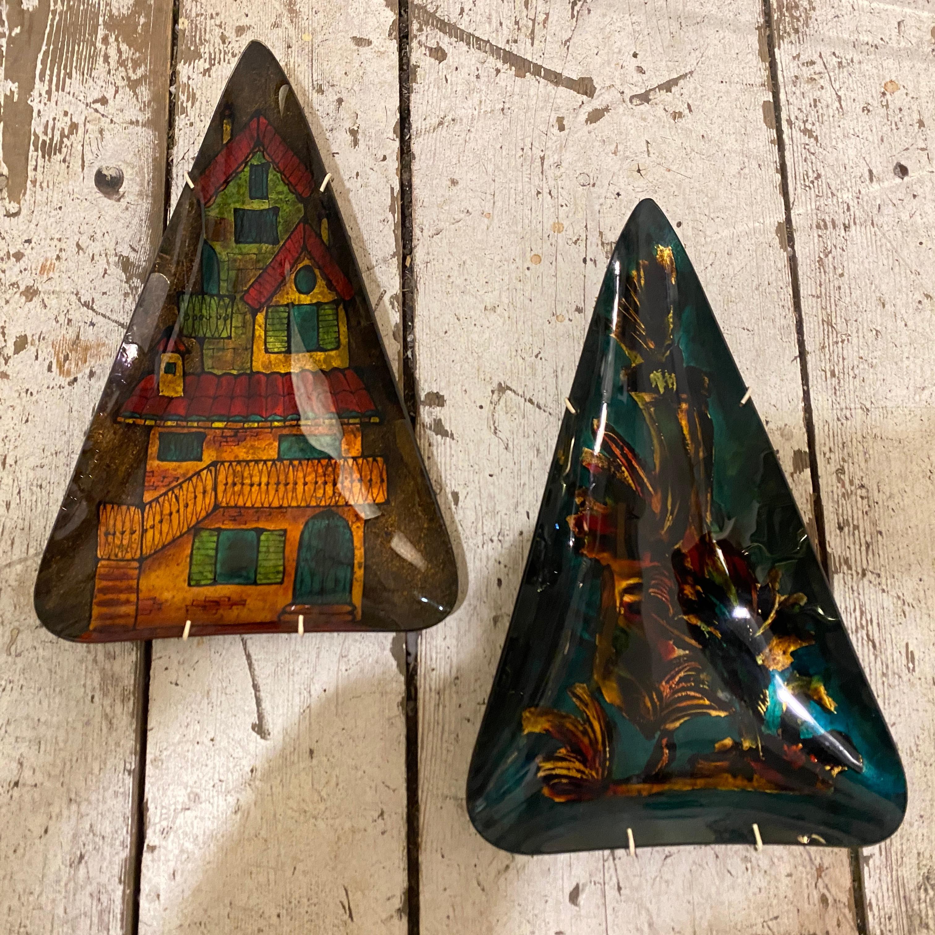 Italian 1950s, Set of Two Mid-Century Modern Paintings on Mural Triangular Glass Plates For Sale