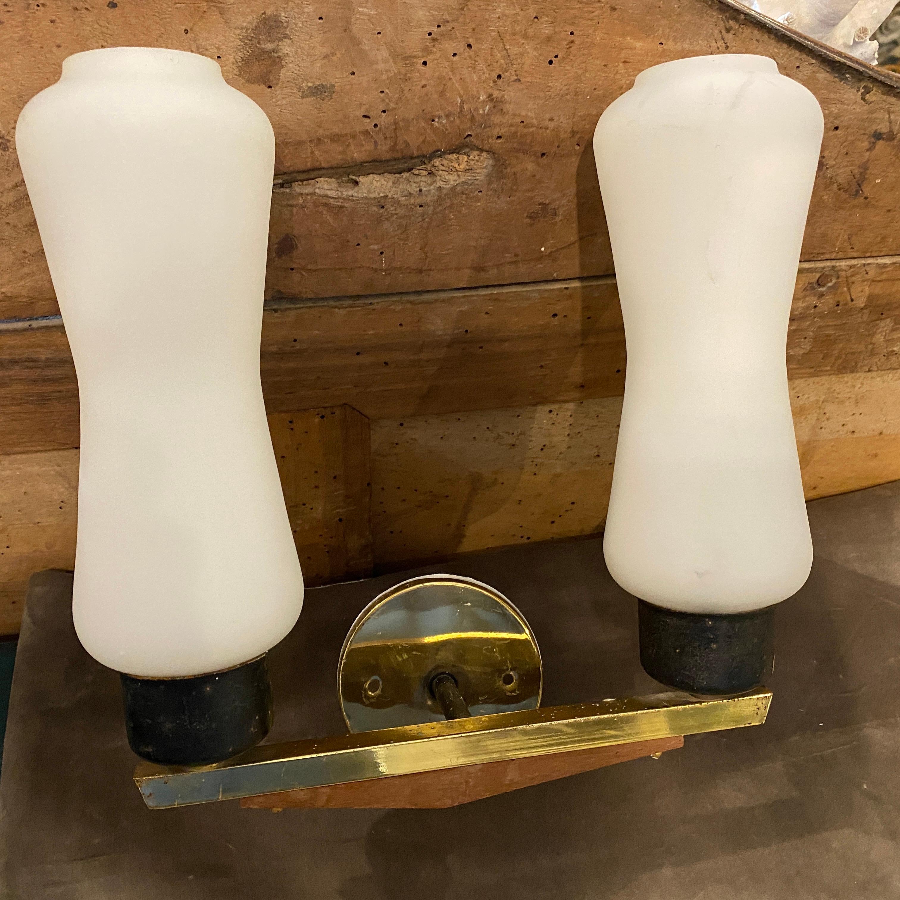1950s Set of Two Stilnovo Style Mid-Century Modern Italian Wall Sconces For Sale 5