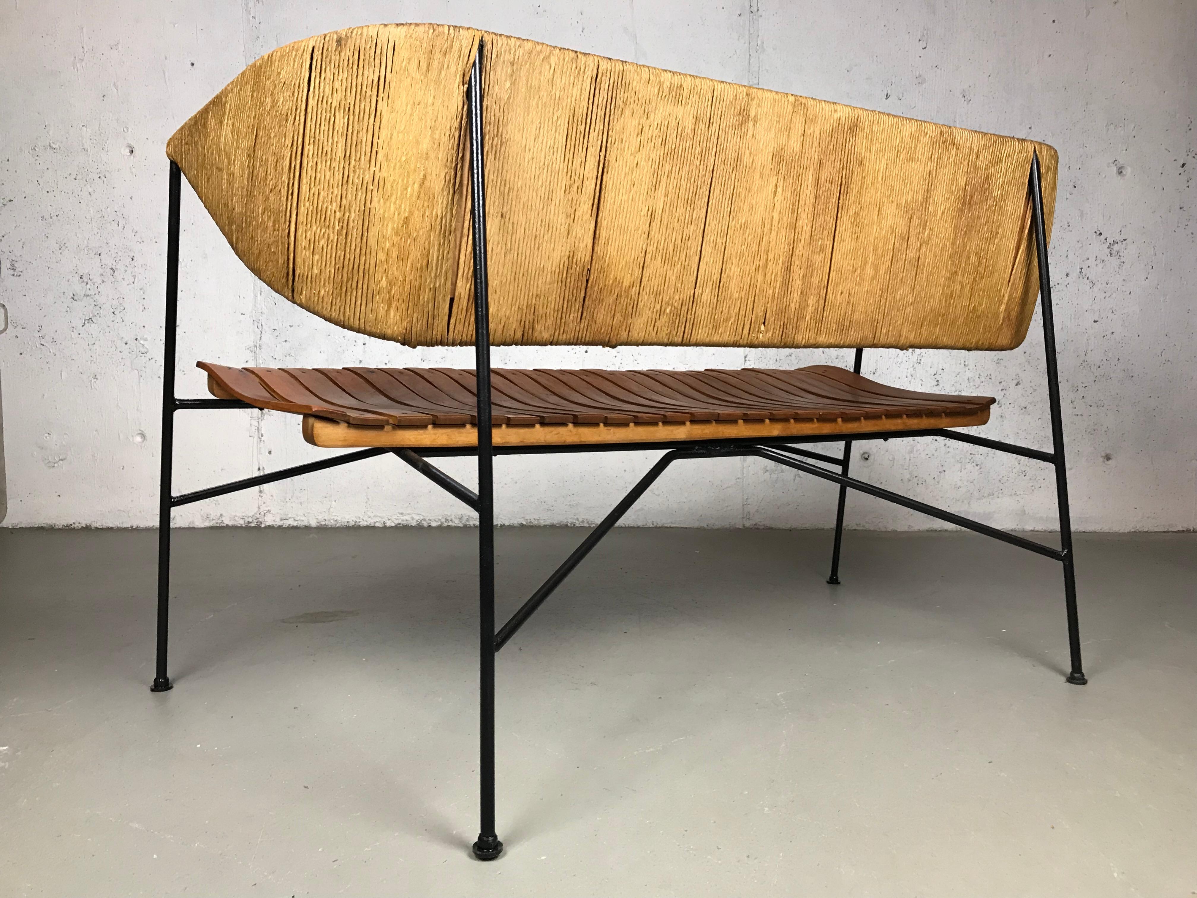 Mid Century Modern Settee or Bench by Arthur Umanoff for Shaver Howard   1