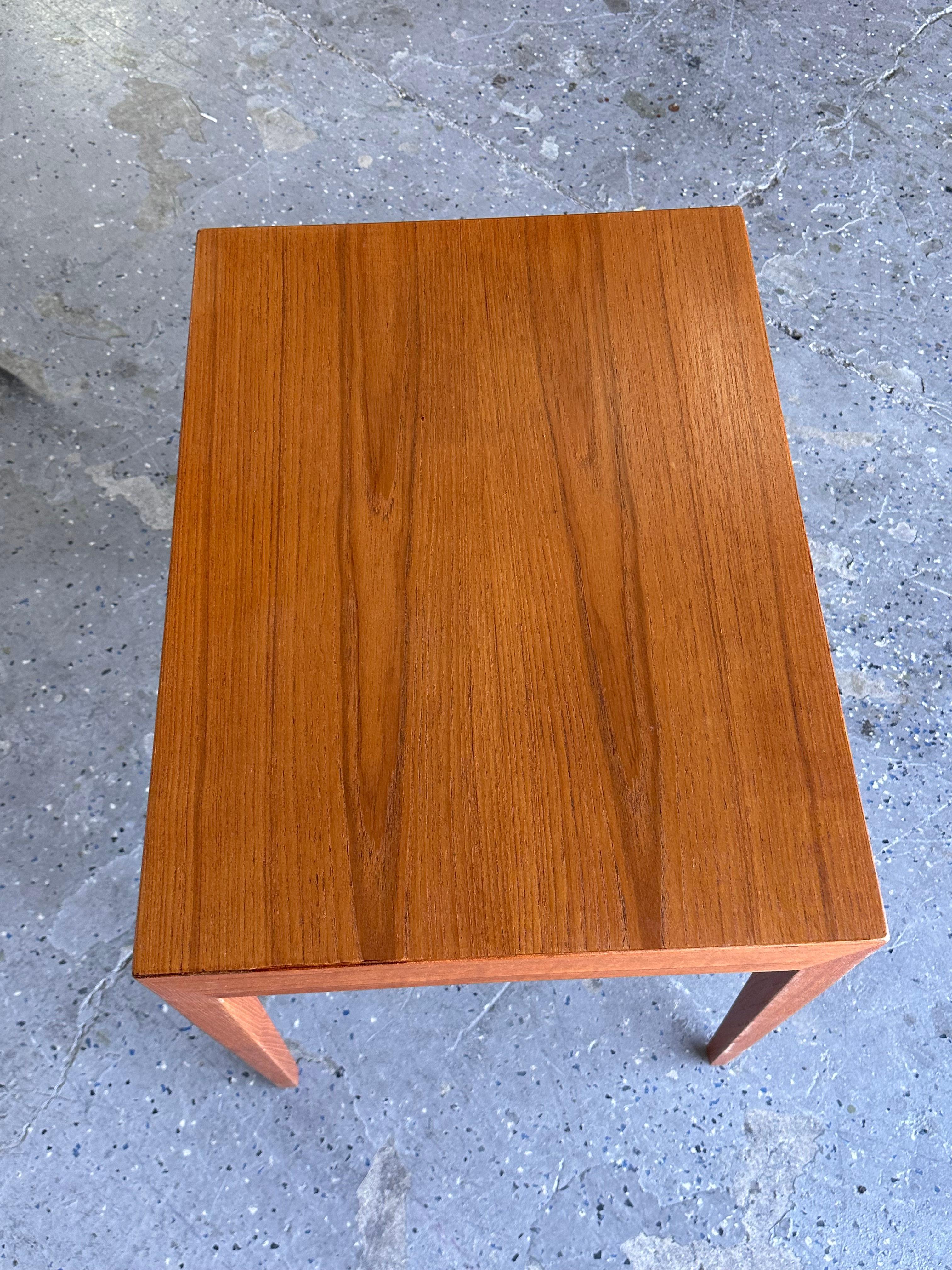 1950’s Severin Hansen Danish Modern teak sewing table for Haslev Møbelsnedkeri For Sale 5