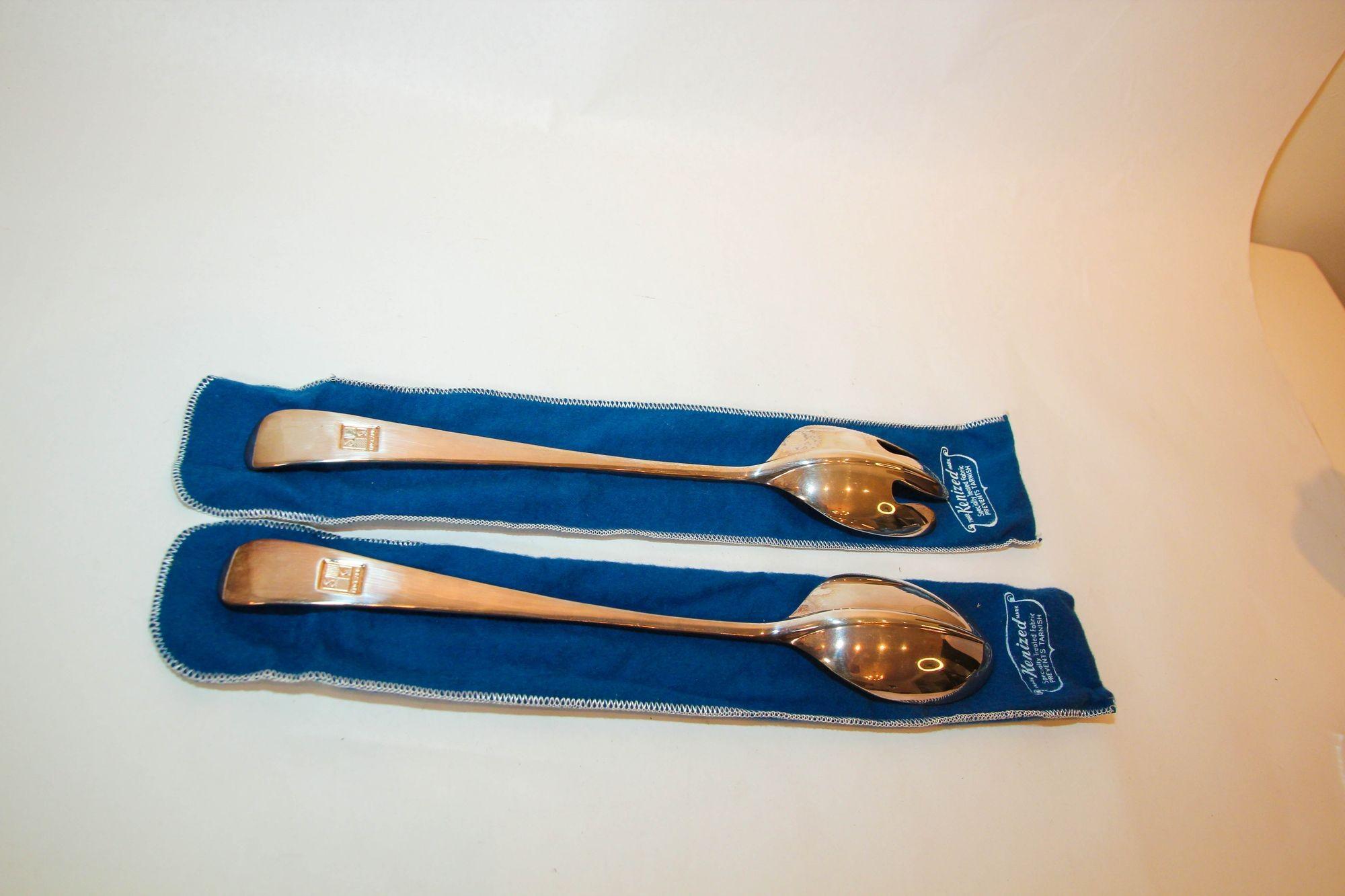 1950s SG Hall Mark England Large Silver Plate Serving Spoon and Fork Set For Sale 1