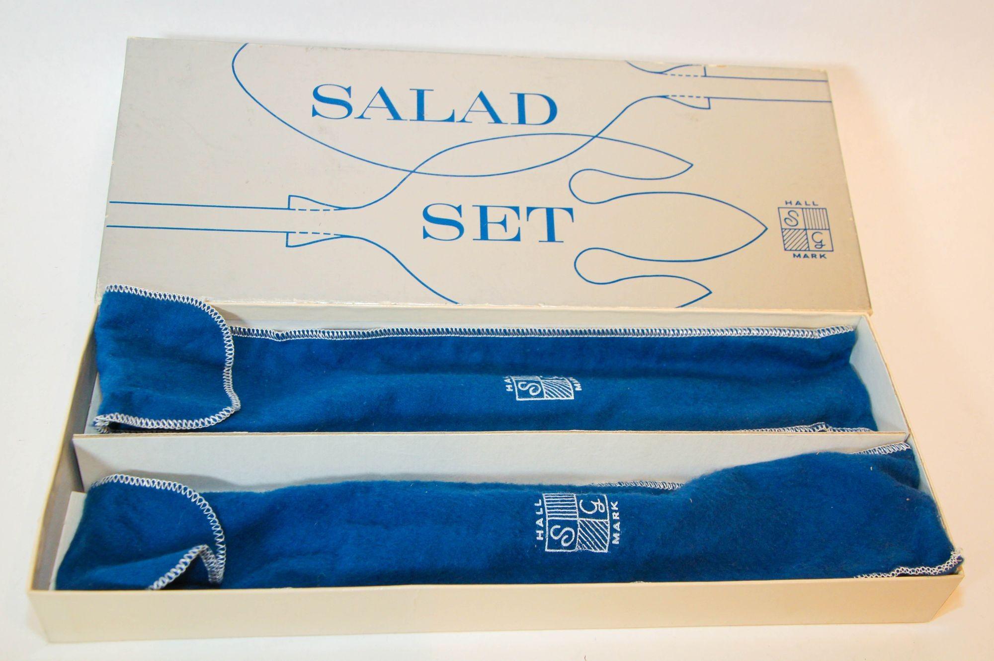 1950s SG Hall Mark England Large Silver Plate Serving Spoon and Fork Set For Sale 4