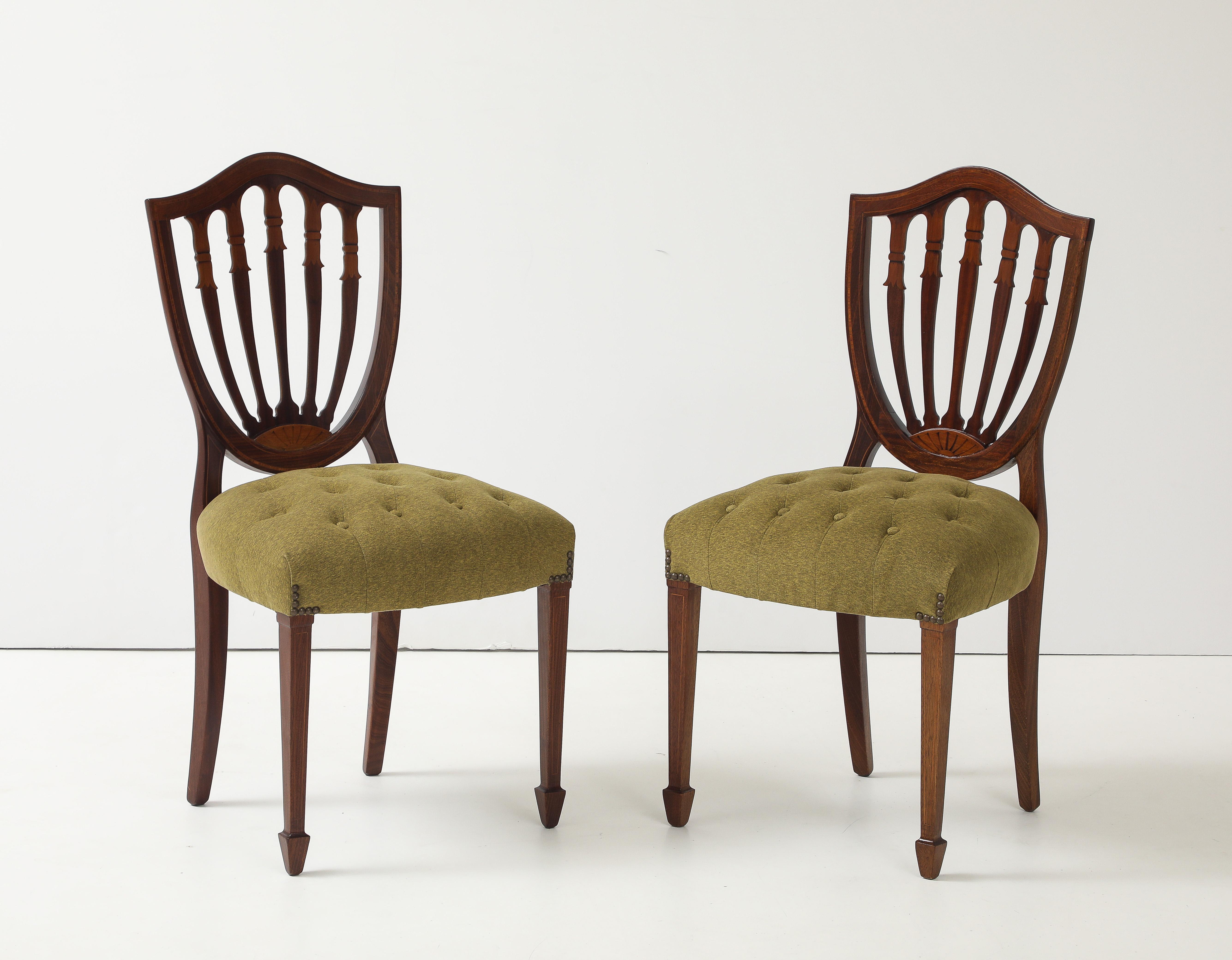 Chaises de salle à manger en acajou italien à dossier en coquille des années 1950, ensemble de 6 chaises en vente 1