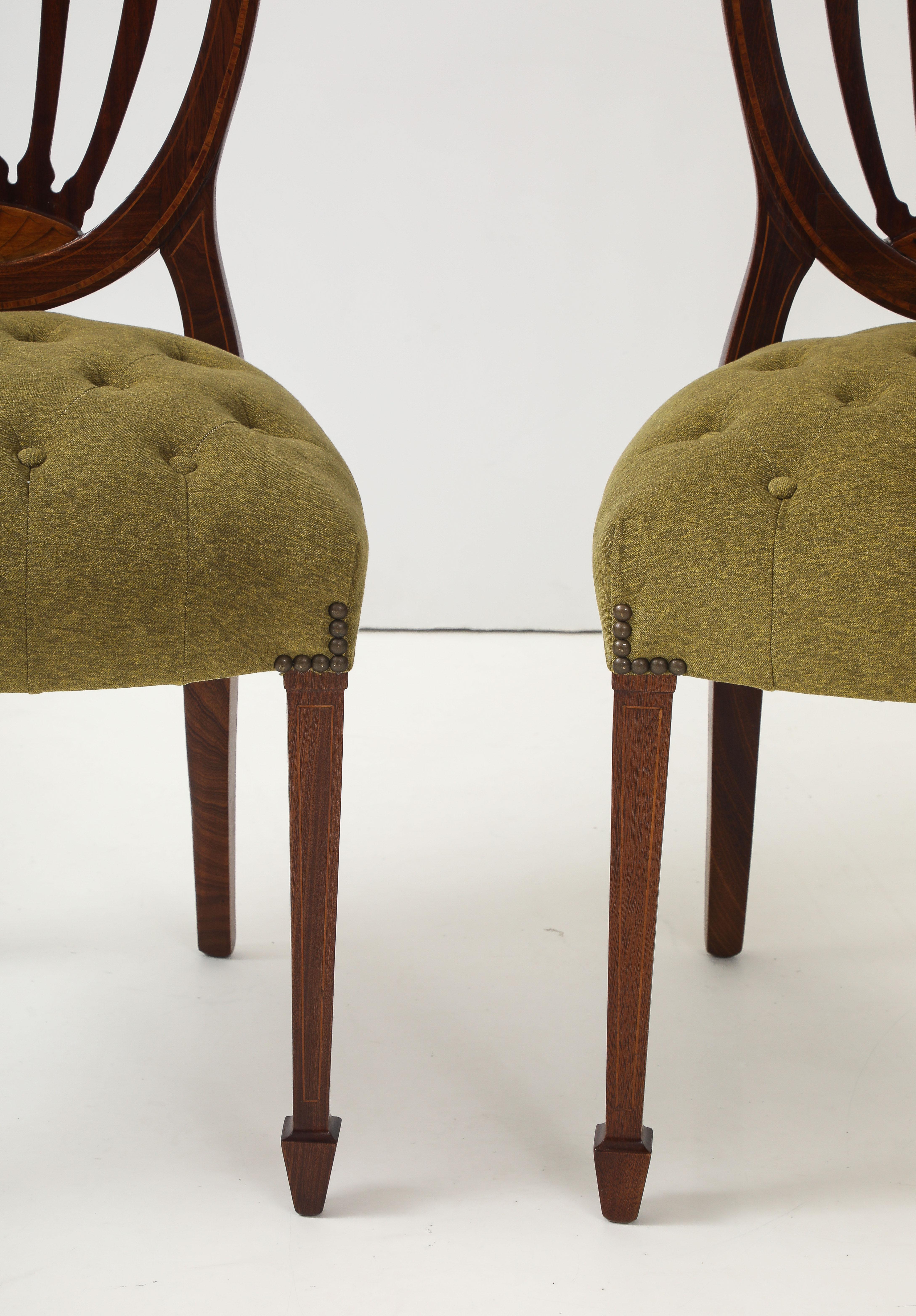 Chaises de salle à manger en acajou italien à dossier en coquille des années 1950, ensemble de 6 chaises en vente 3
