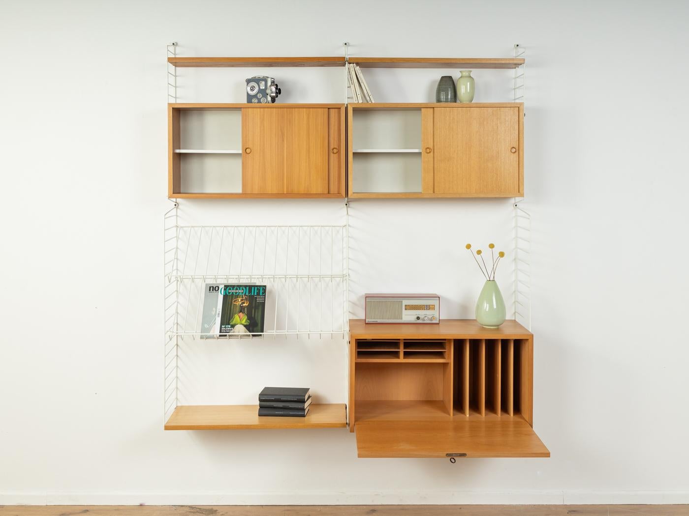 Swedish 1950s Shelving system, Nils Strinning