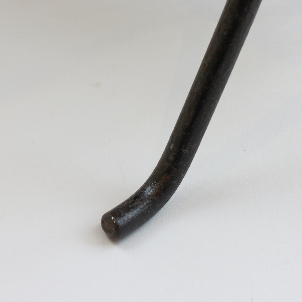 Table d'appoint des années 1950 en acier Steele et Reed avec porte-revues en vente 1