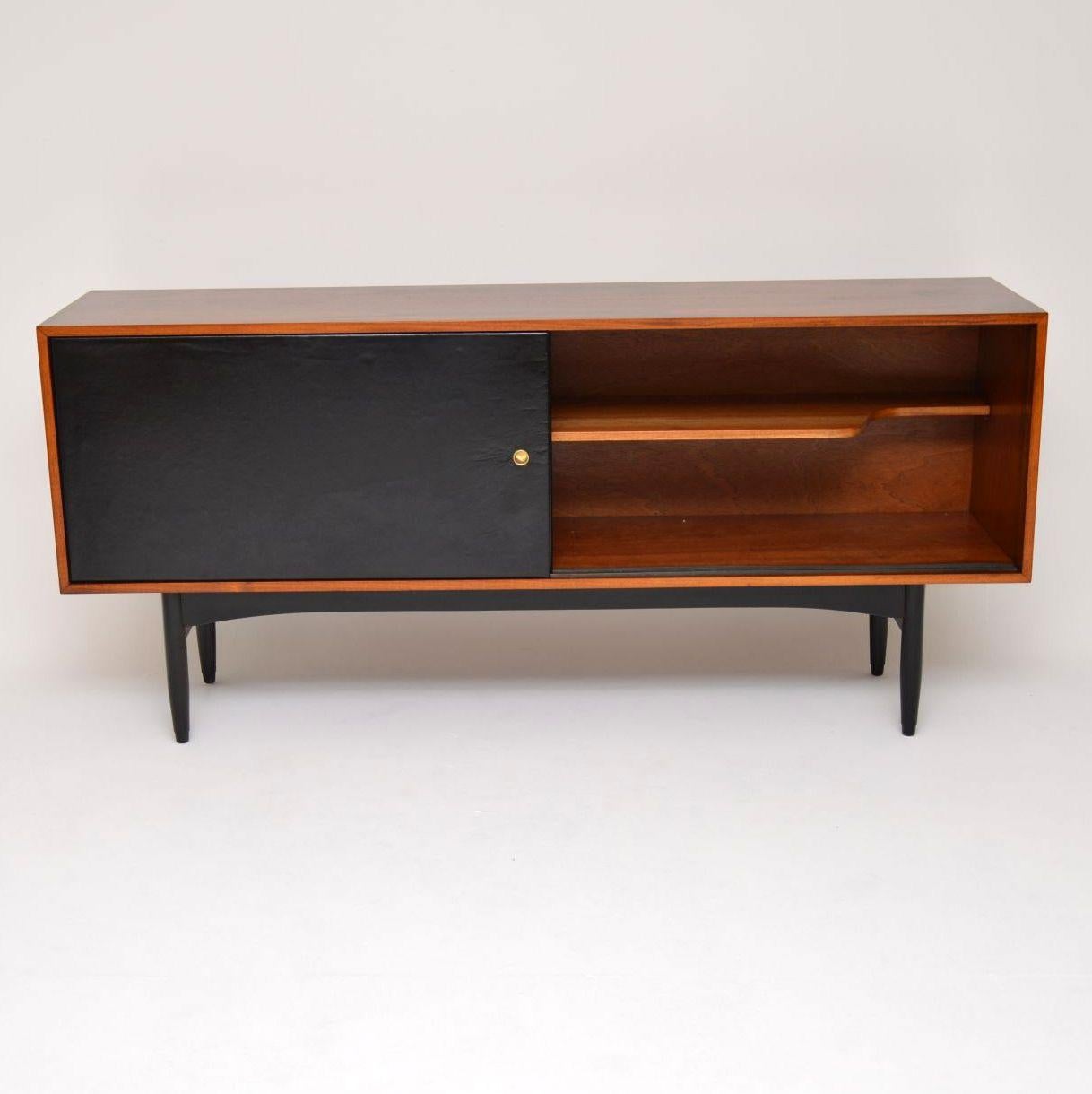hille sideboard