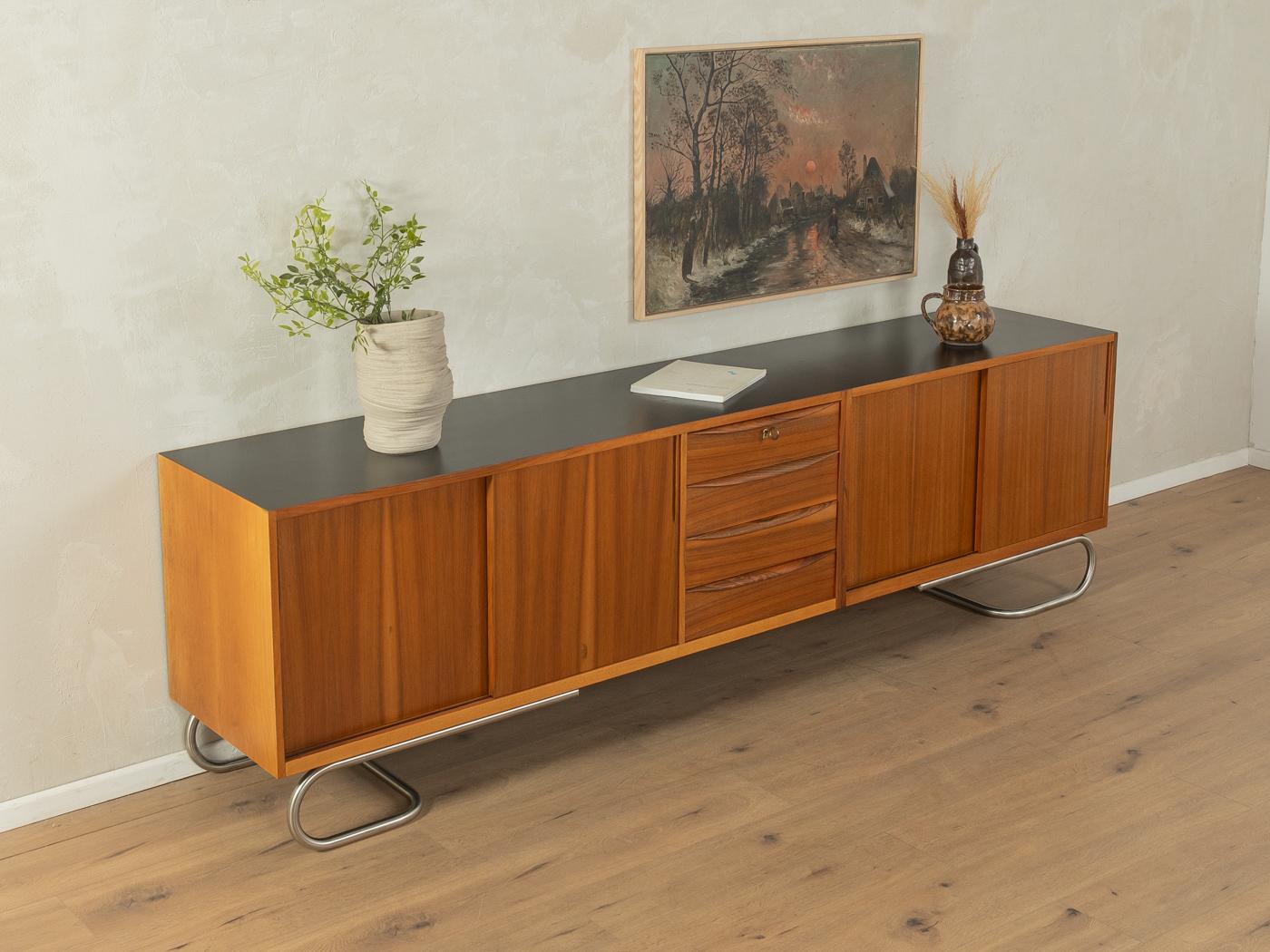 1950s Sideboard with Bauhaus Style Feet In Good Condition For Sale In Neuss, NW