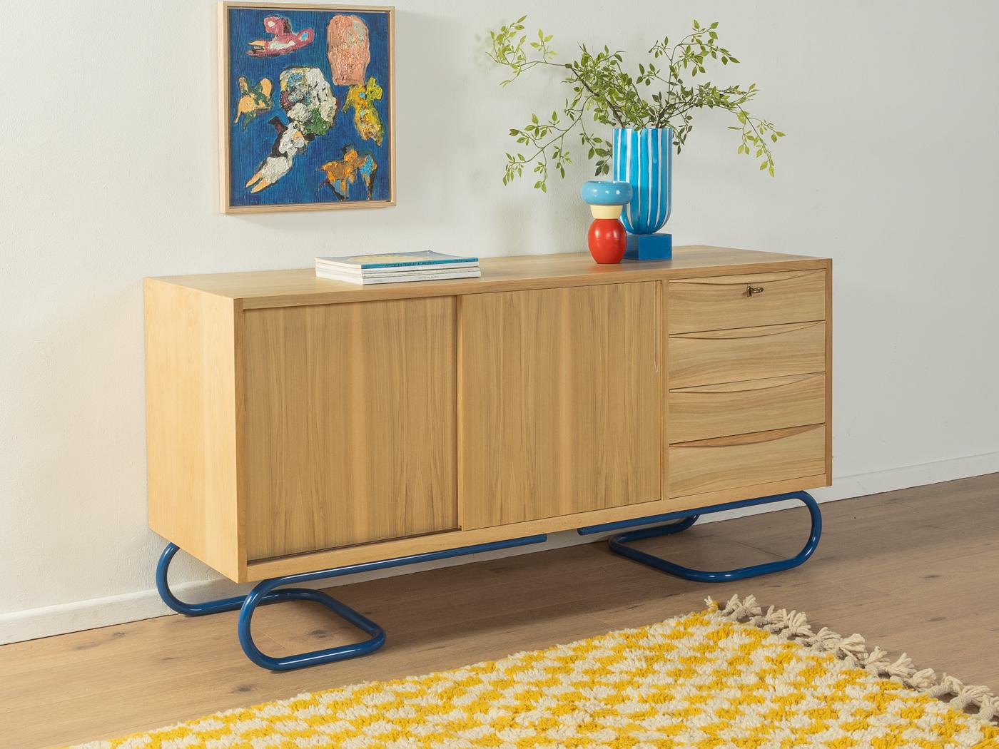 Credenza anni '50 con piedini blu in stile Bauhaus In condizioni buone in vendita a Neuss, NW