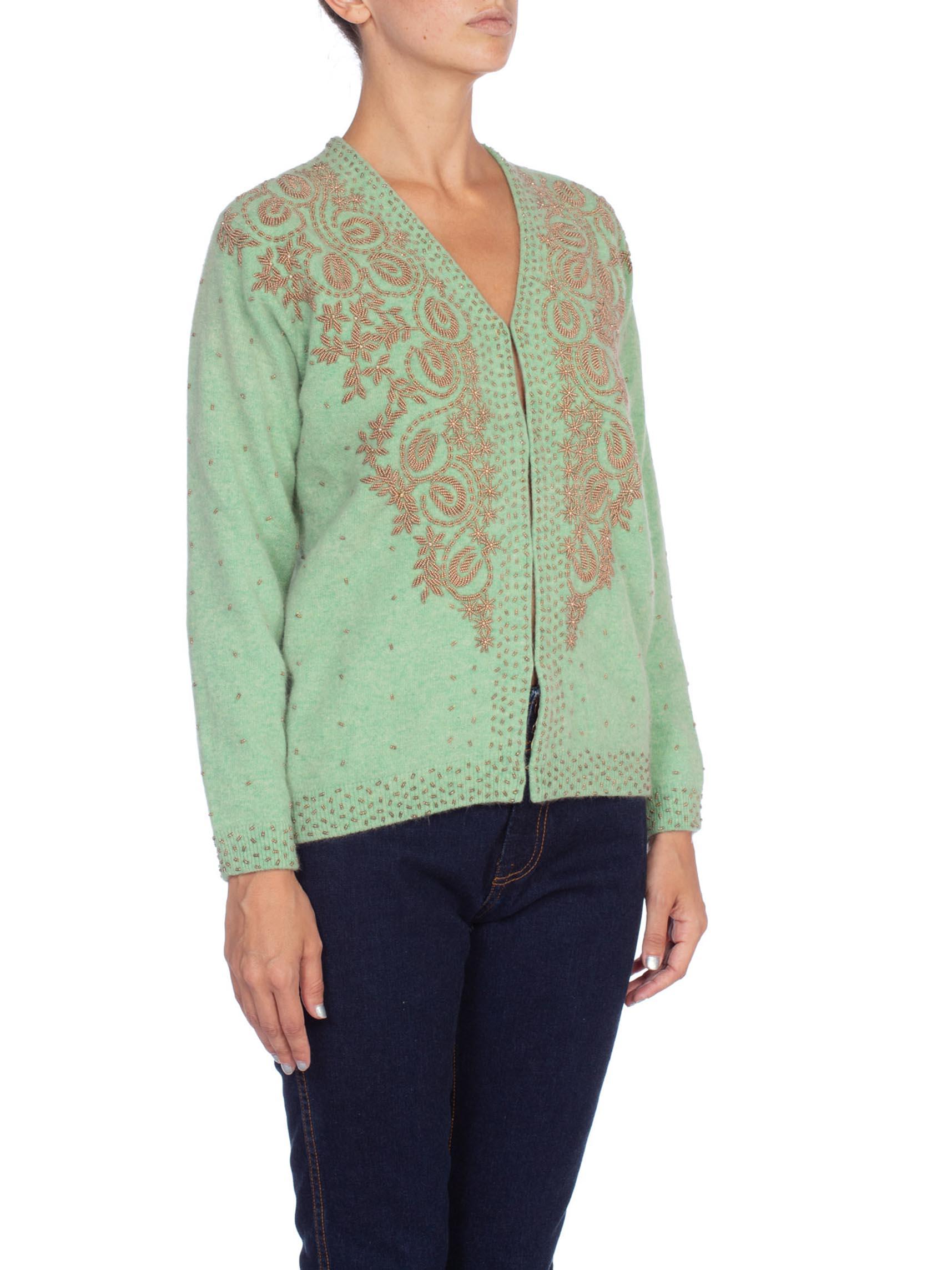 1950'S Mint Green Cashmere Knit Gold Beaded & Silk Lined Sweater Cardigan In Excellent Condition In New York, NY