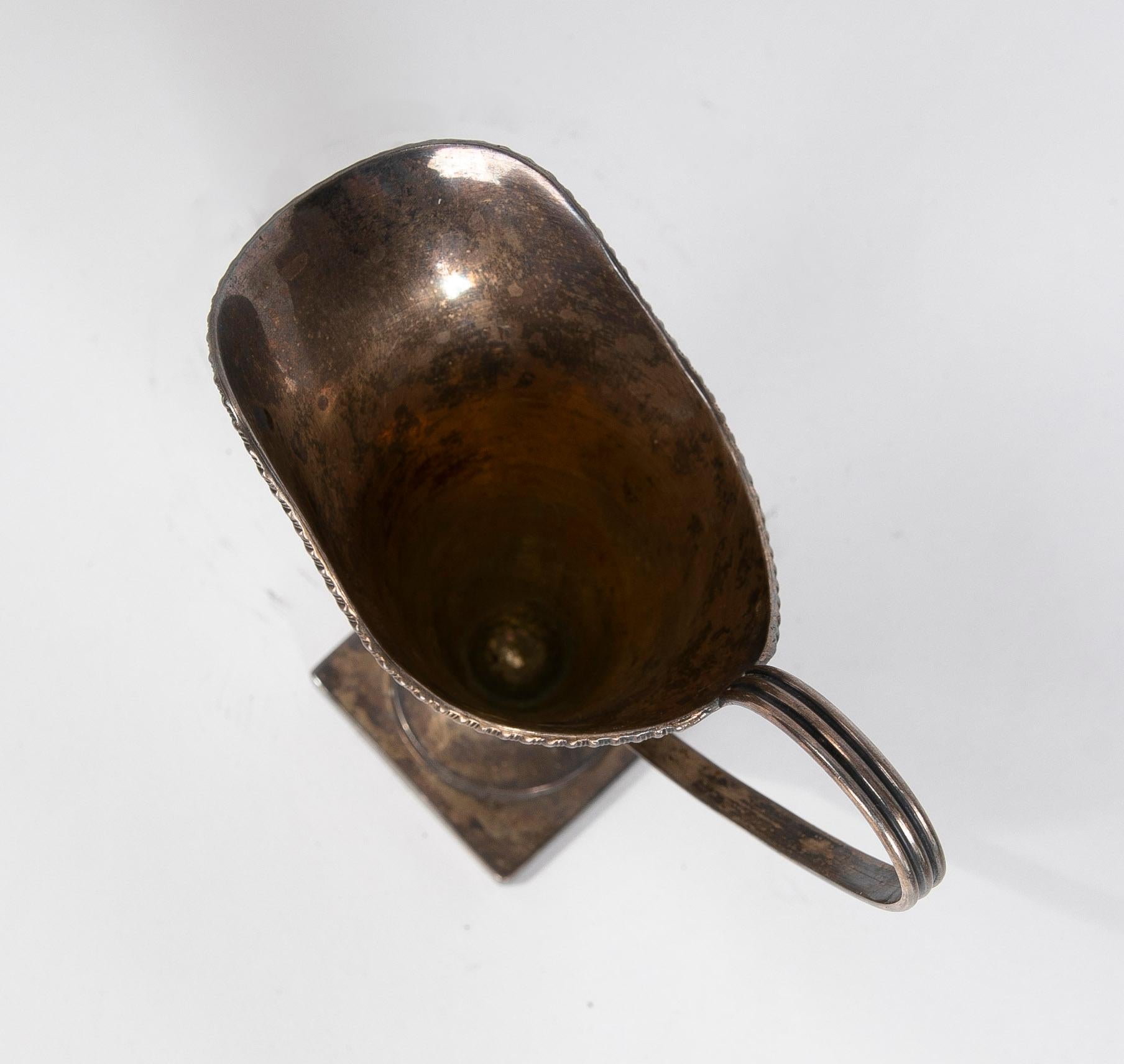 Brocca d'argento del 1950 con manico in vendita 6