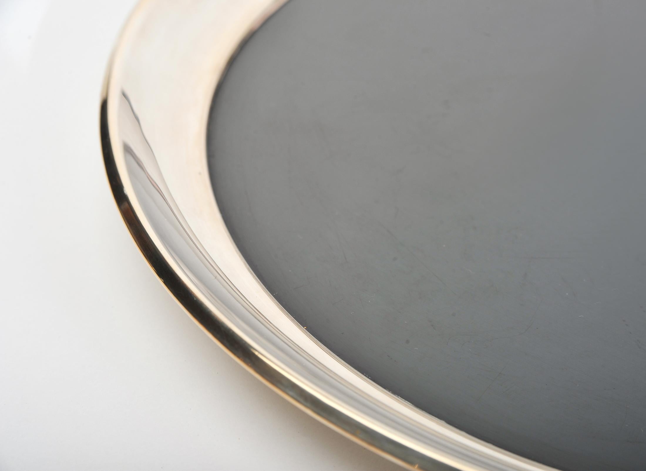 1950s silver rimmed American circular tray In Good Condition In London, GB