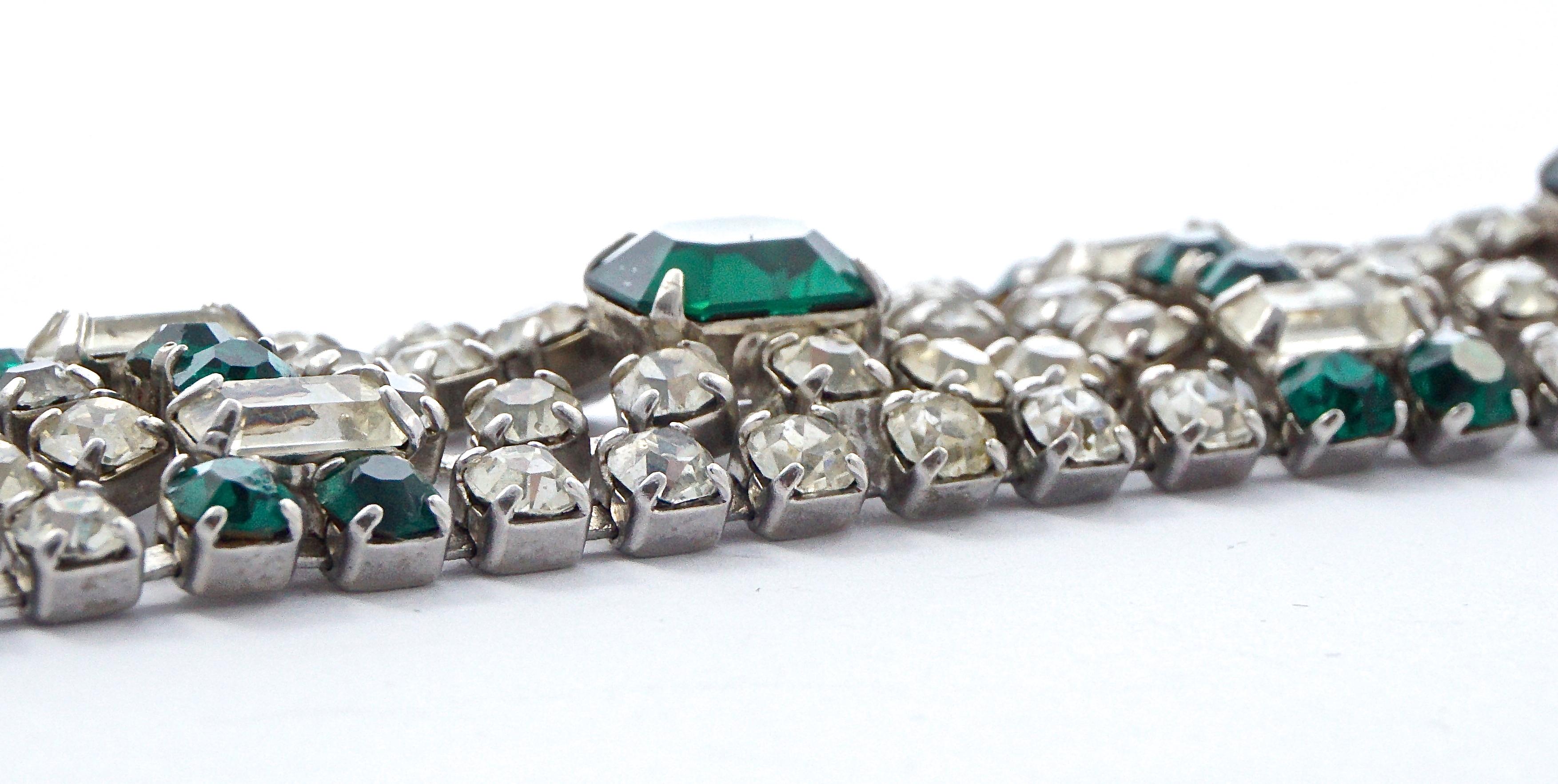 Women's or Men's 1950s Silver Tone Emerald Green and Clear Rhinestones Bracelet For Sale