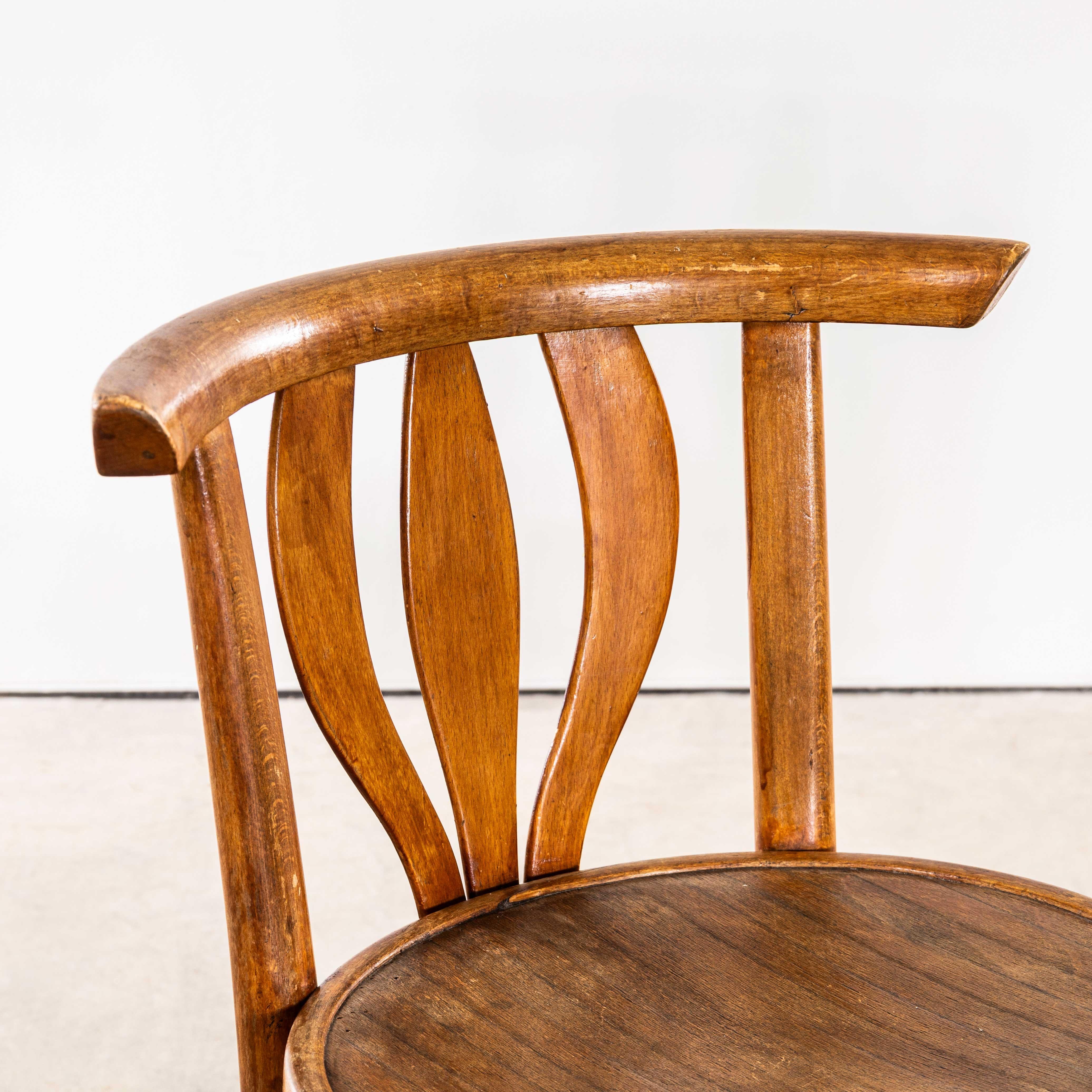 1950's Simple Flower Bud Bentwood Debrecen Dining Chairs - Pair (Ungarisch) im Angebot