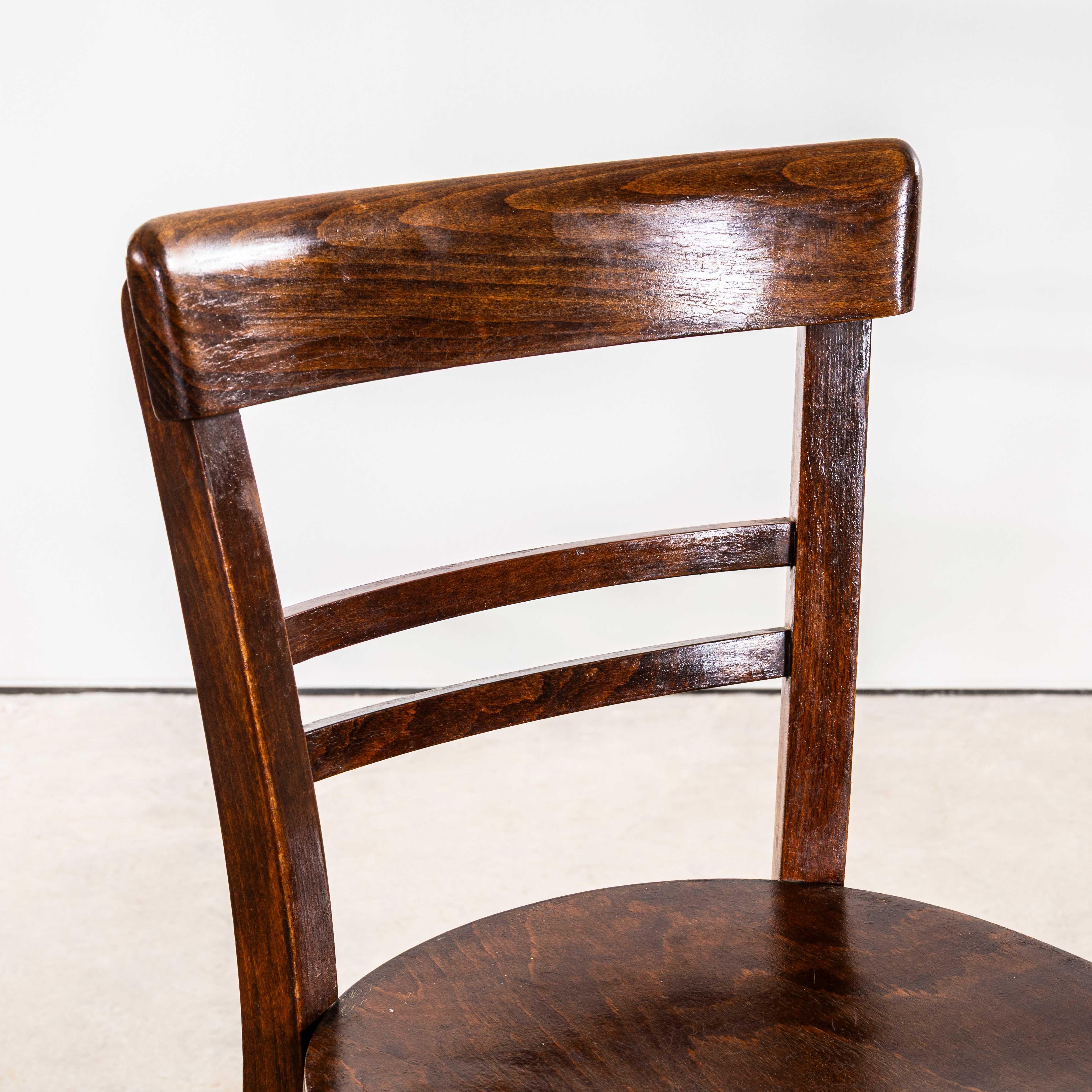 1950's Simple Ladder Back Bentwood Café Dining Chairs - Pair im Zustand „Gut“ im Angebot in Hook, Hampshire