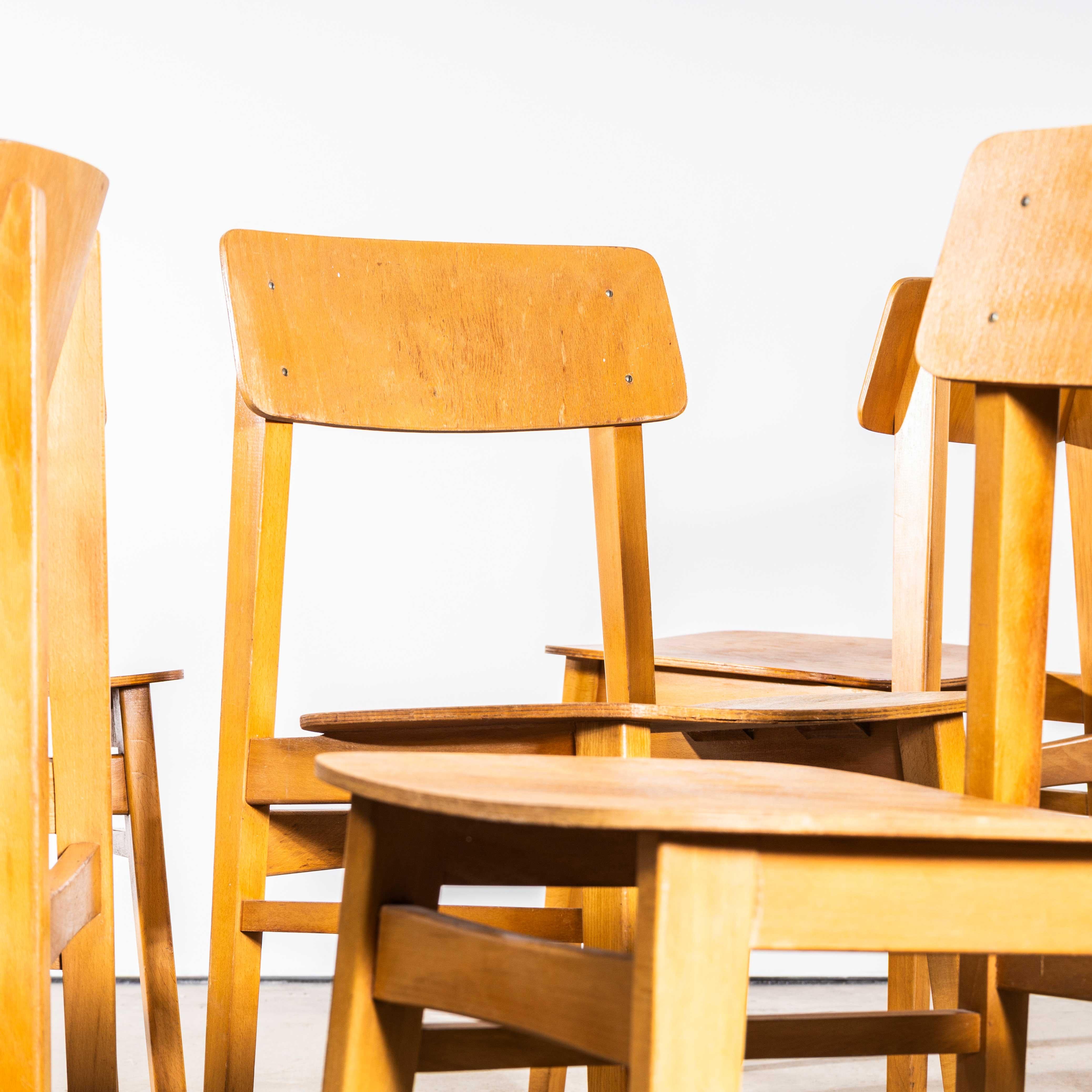 Quercia Sedie da pranzo semplici del Mid Century degli anni '50 - Buona quantità disponibile in vendita