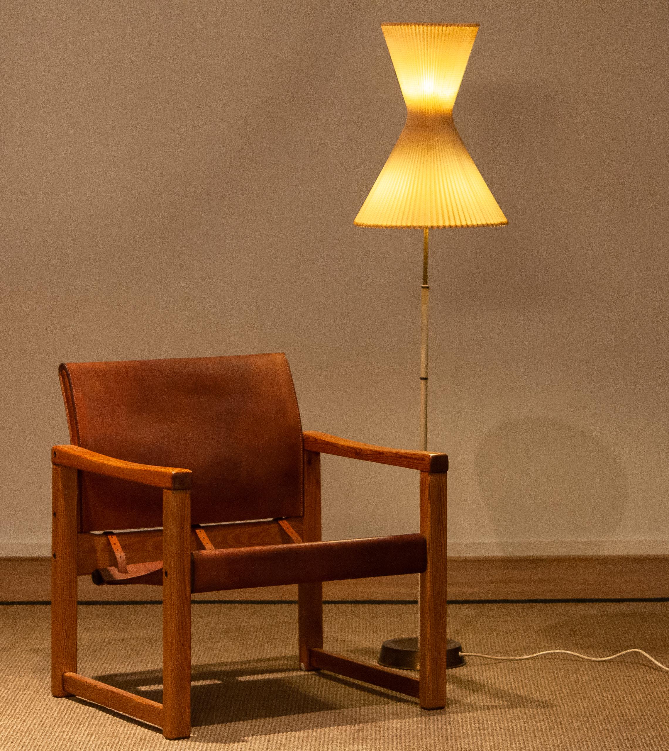 Mid-Century Modern 1950s Slim German Floor Lamp Made of Brass with Large Cotton Diabolo Shade