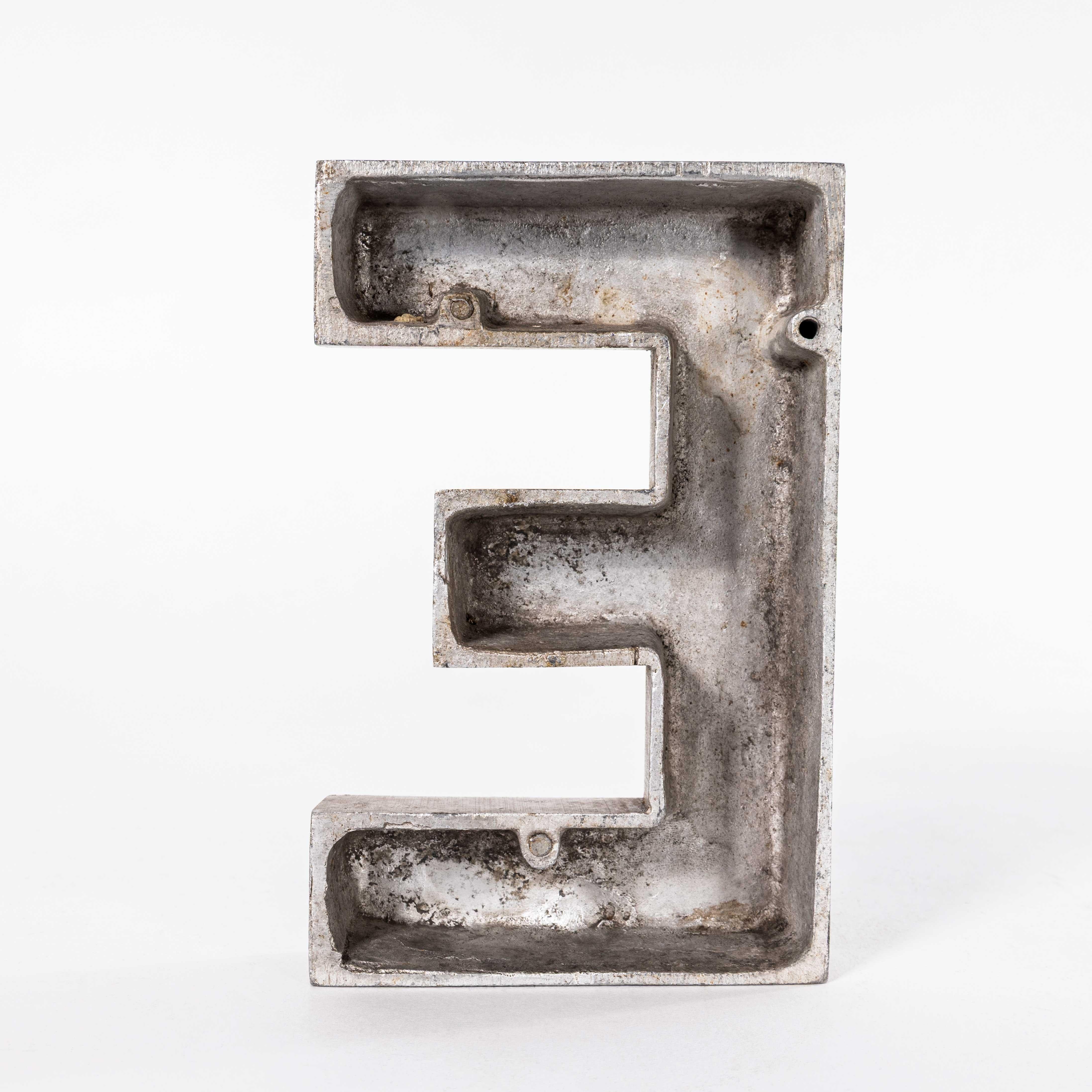 Aluminum 1950's Small Cast Aluminium Sign Letter - E For Sale