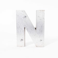 Lettre d'enseigne en fonte d'aluminium des années 1950 - N