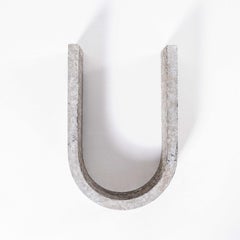 Lettre d'enseigne en fonte d'aluminium des années 1950 - U