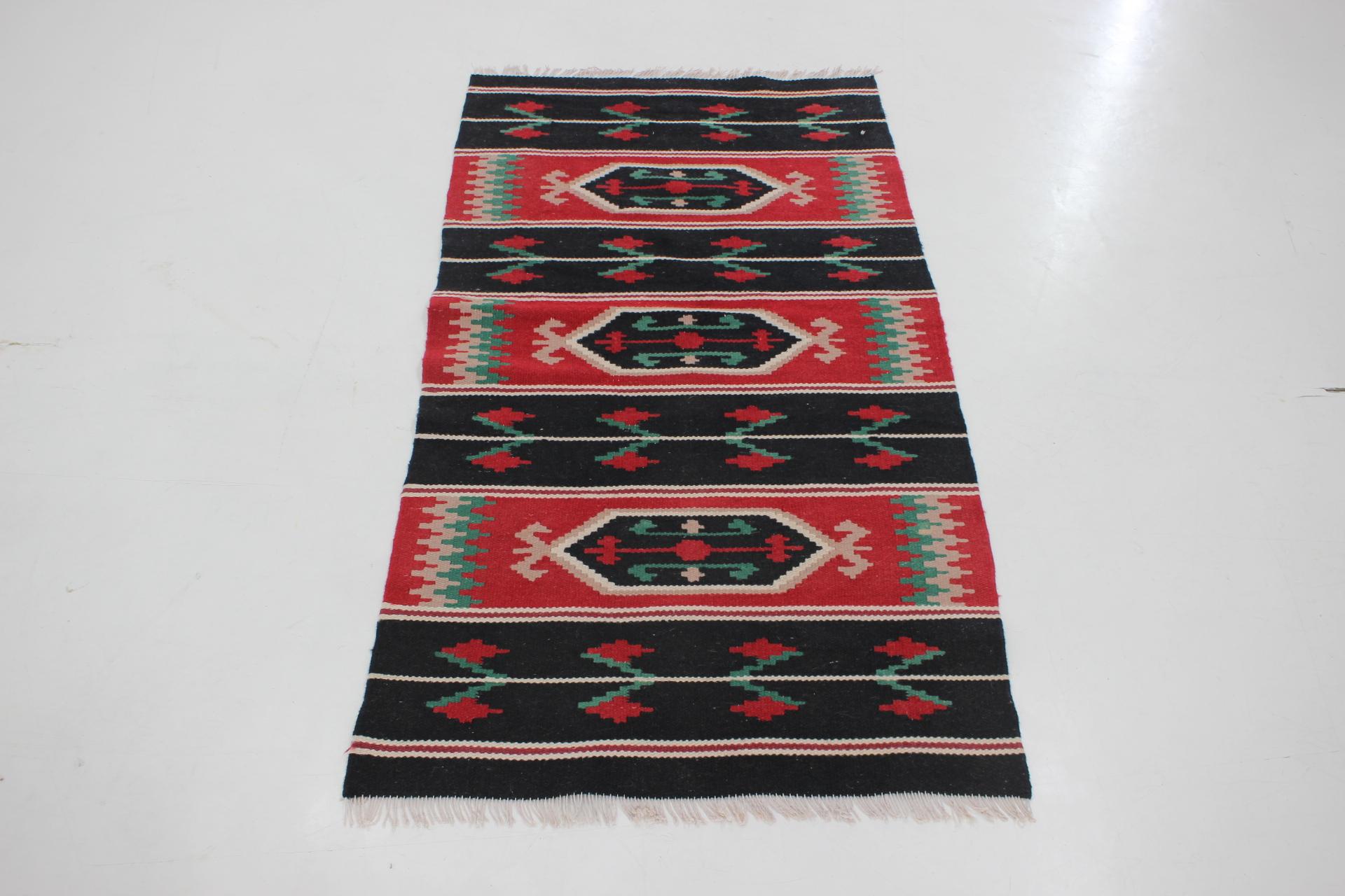 Mid-Century Modern 1950s Small Kilim Wool Rug/Carpet, Czechoslovakia For Sale