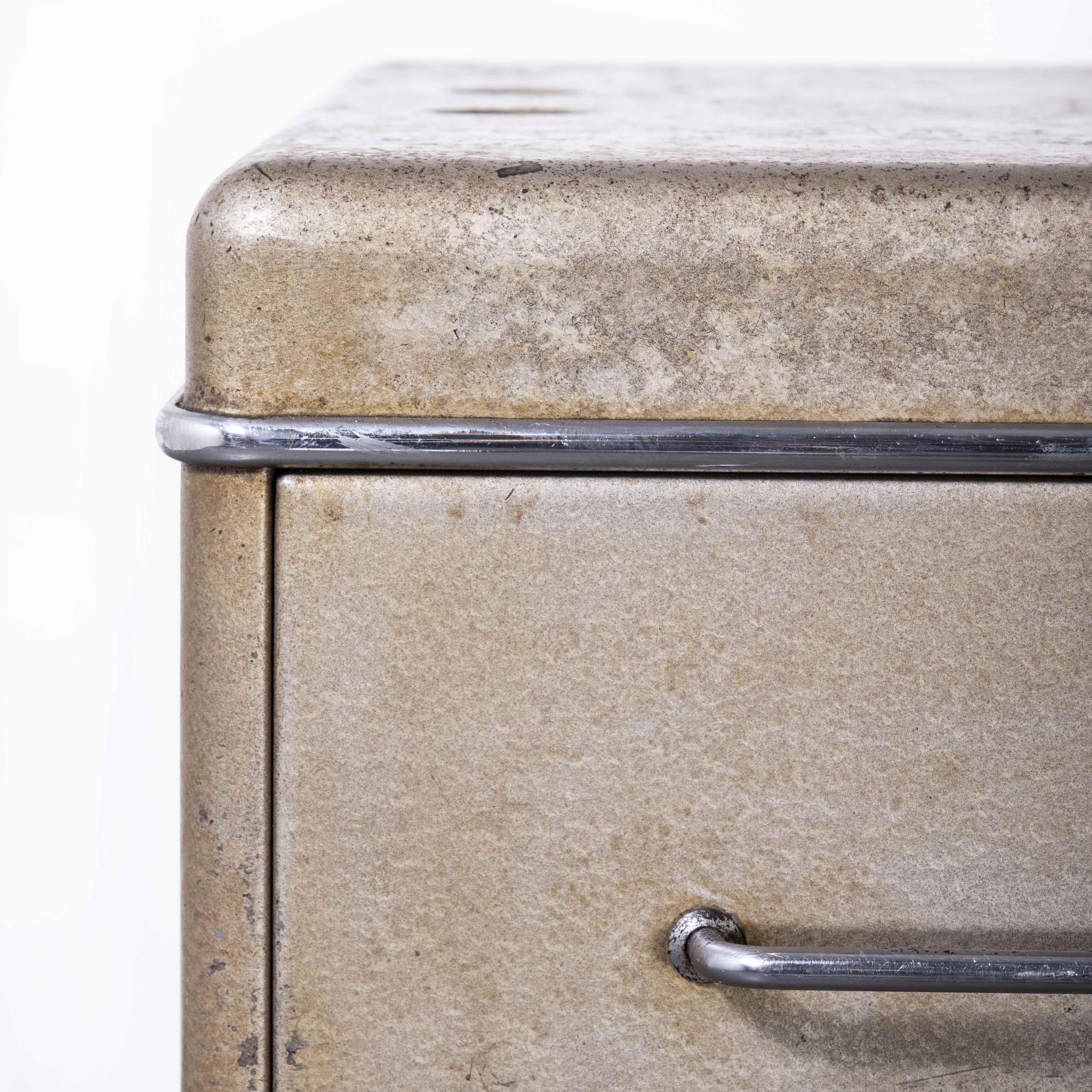 1950's Small Metal Filing Cabinet - Three Drawer In Good Condition In Hook, Hampshire