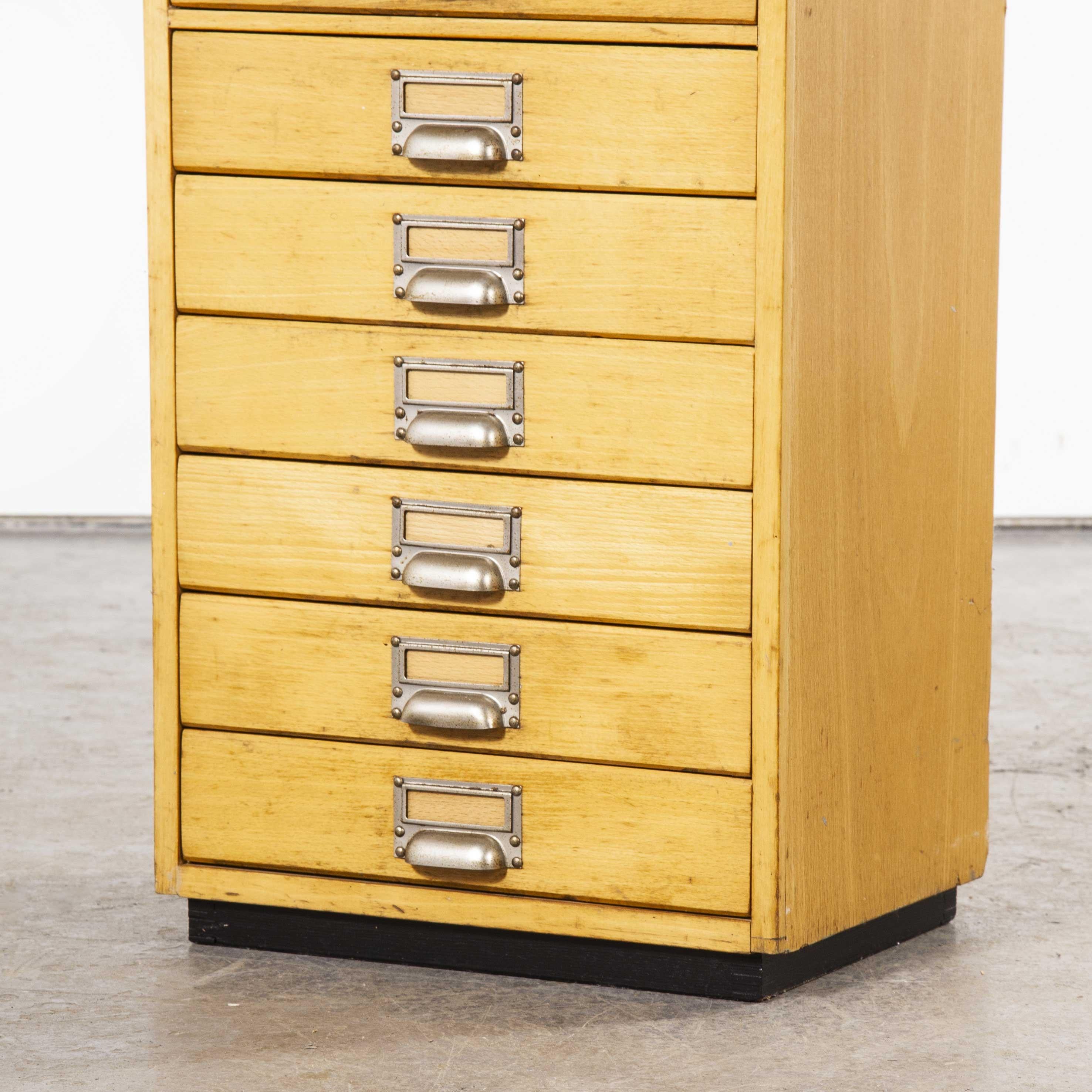 many drawer cabinet