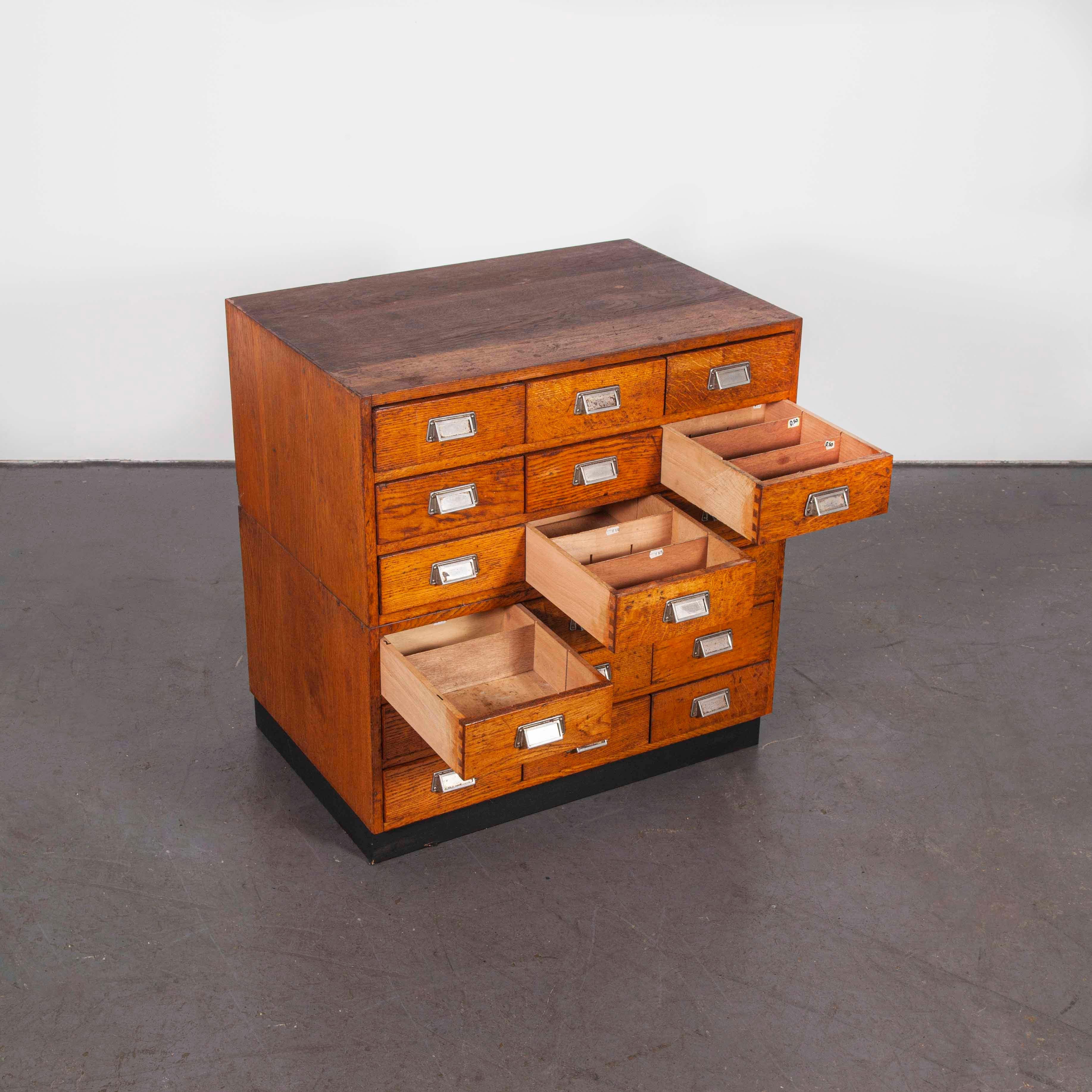 1950s Small Oak Multi Drawer Chest of Drawers 2