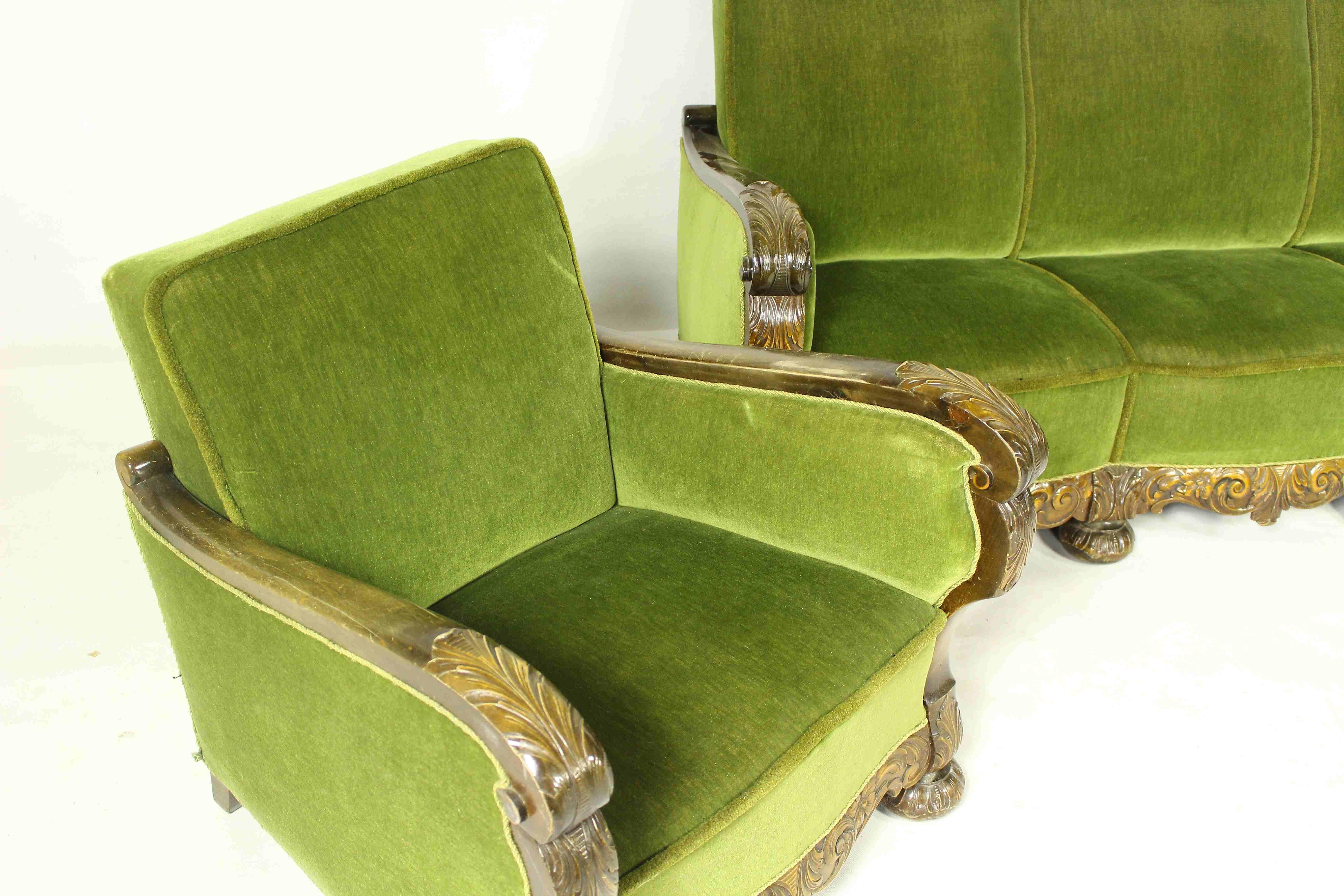 Sofa und Sessel im Art-déco-Stil aus den 1950er Jahren (Samt) im Angebot