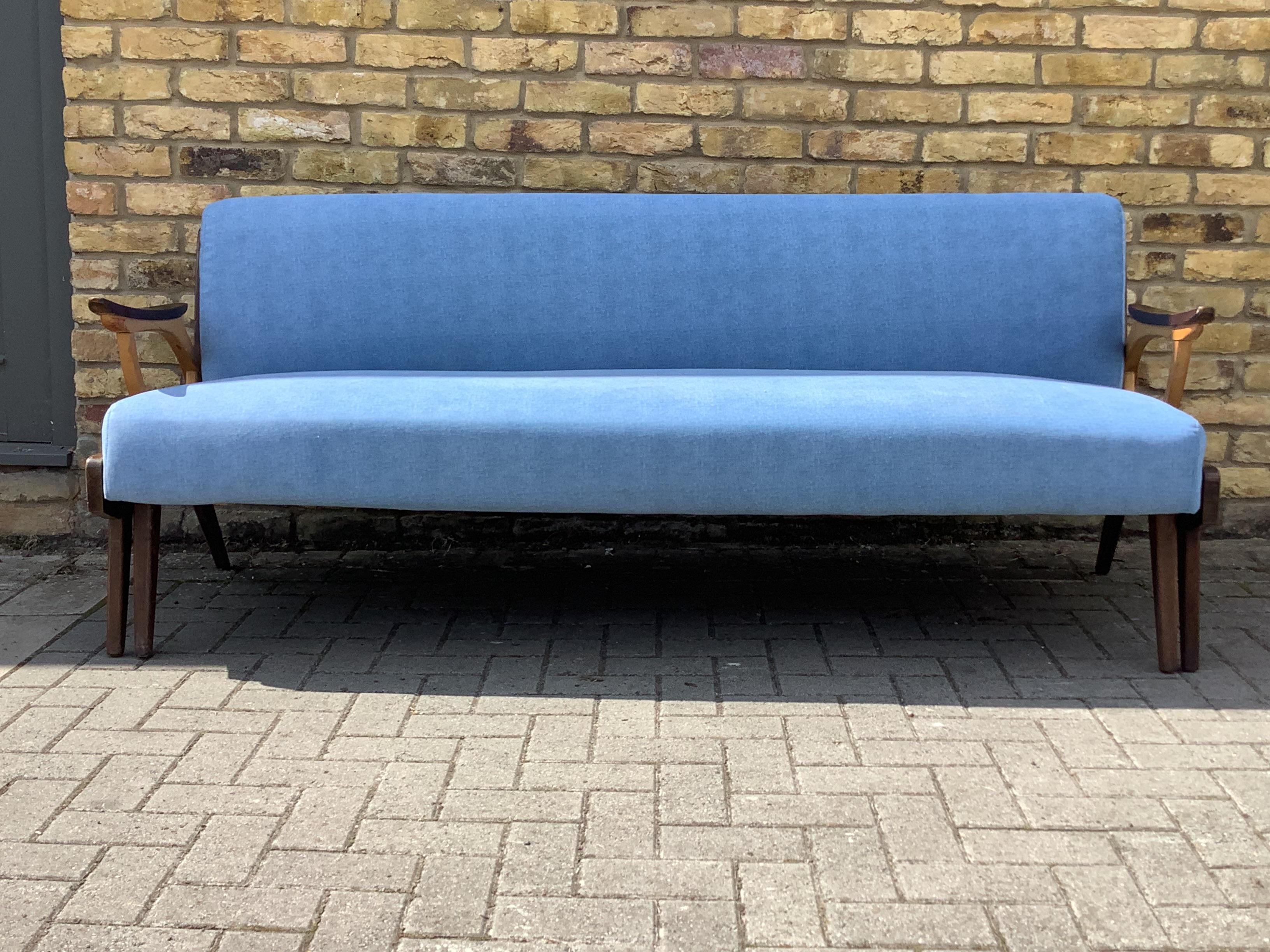 Czech 1950’s sofa bed/mid century modern daybed For Sale