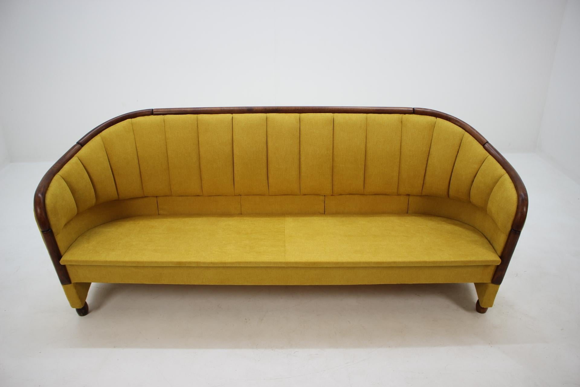 1950s Sofa in the Style of Gio Ponti, Italy 7