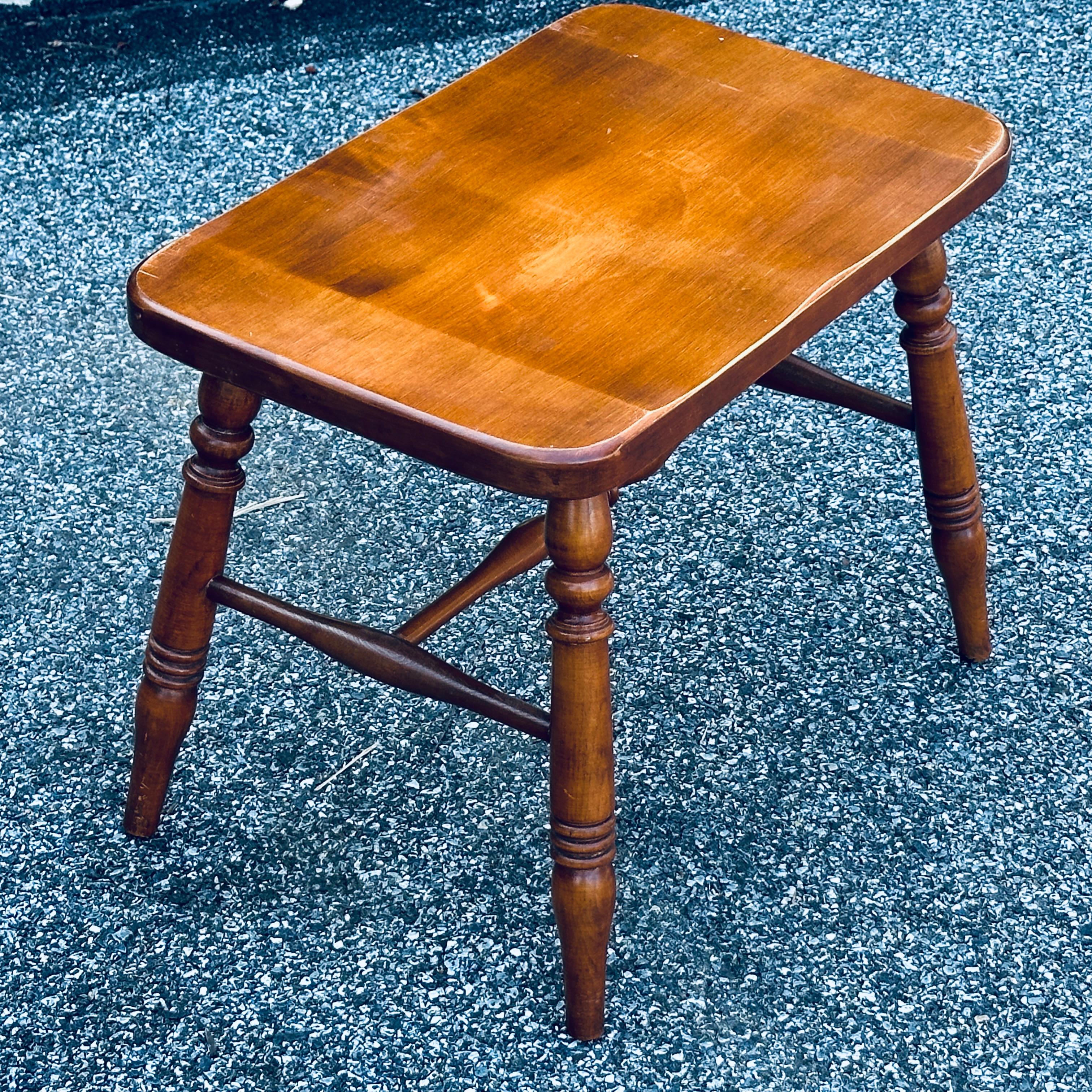 1950's Solid Maple Windsor Bench or Low Stool With Turned Legs & Shaped Seat For Sale 5