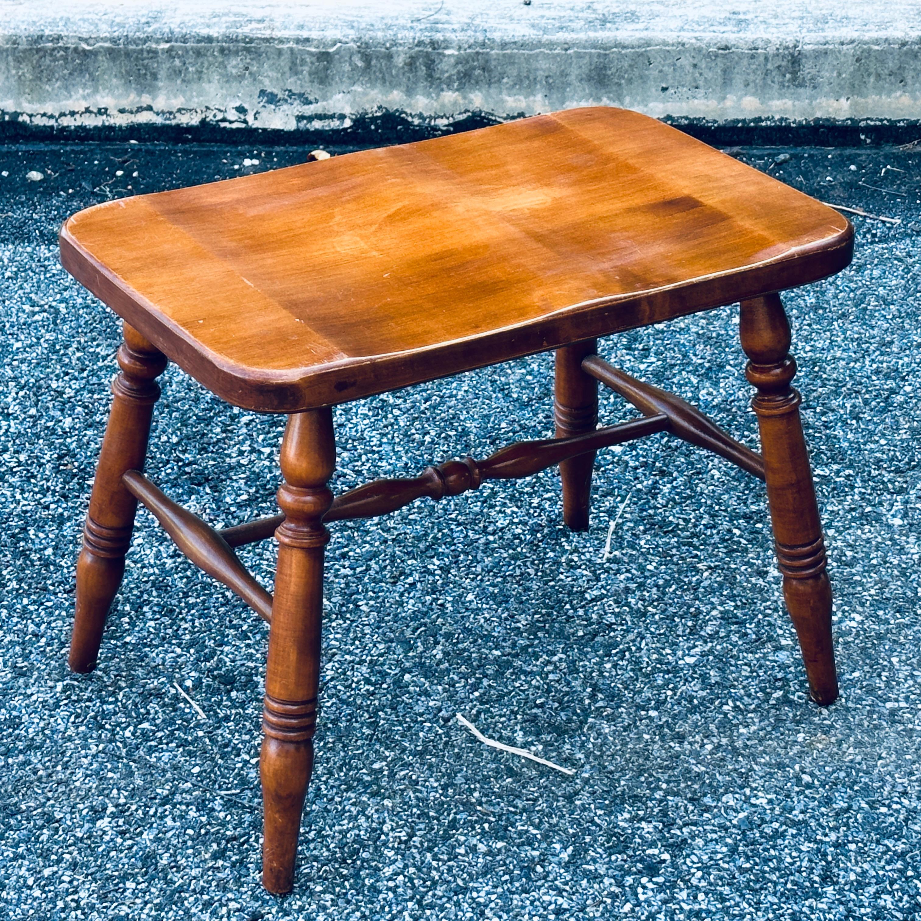 American 1950's Solid Maple Windsor Bench or Low Stool With Turned Legs & Shaped Seat For Sale
