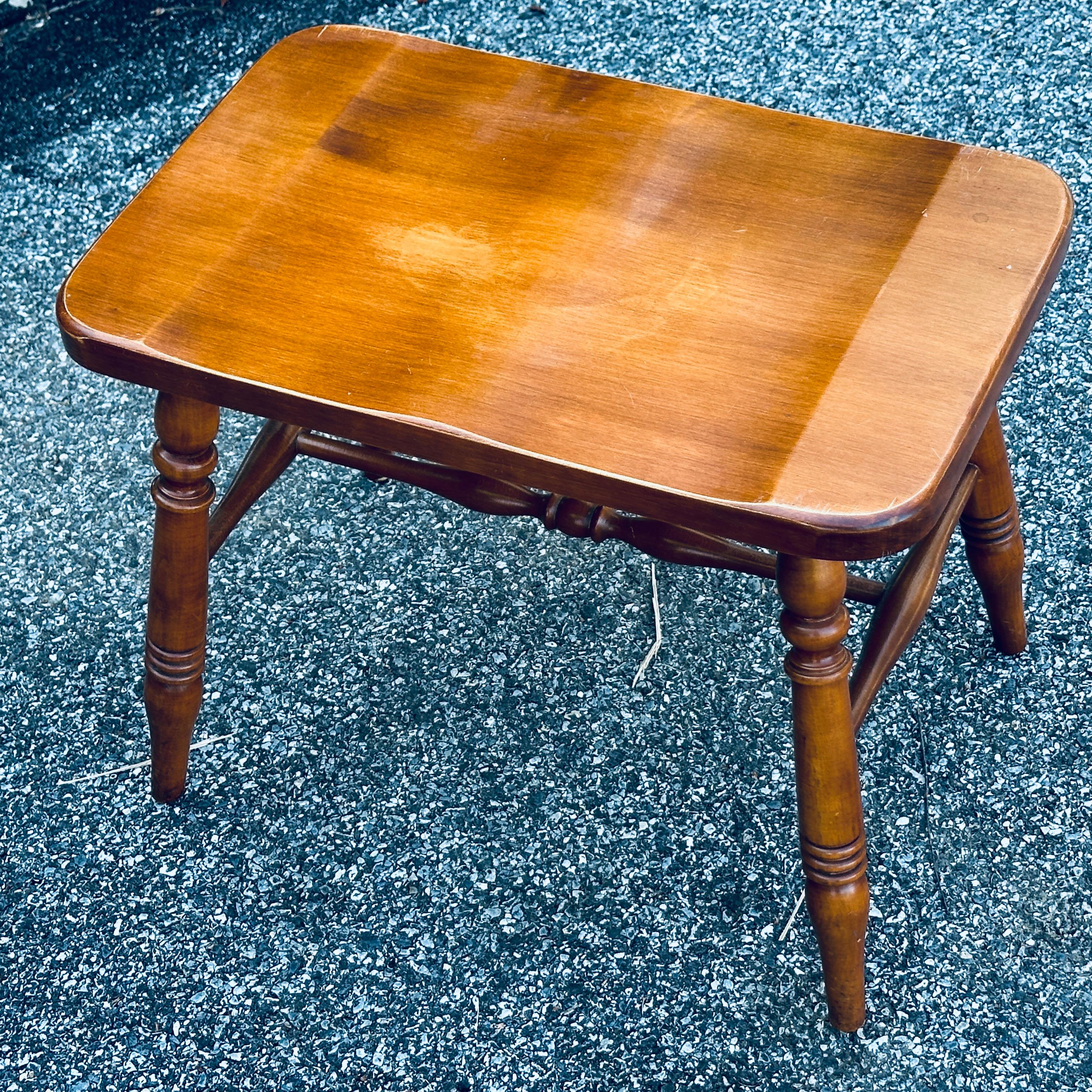 20th Century 1950's Solid Maple Windsor Bench or Low Stool With Turned Legs & Shaped Seat For Sale