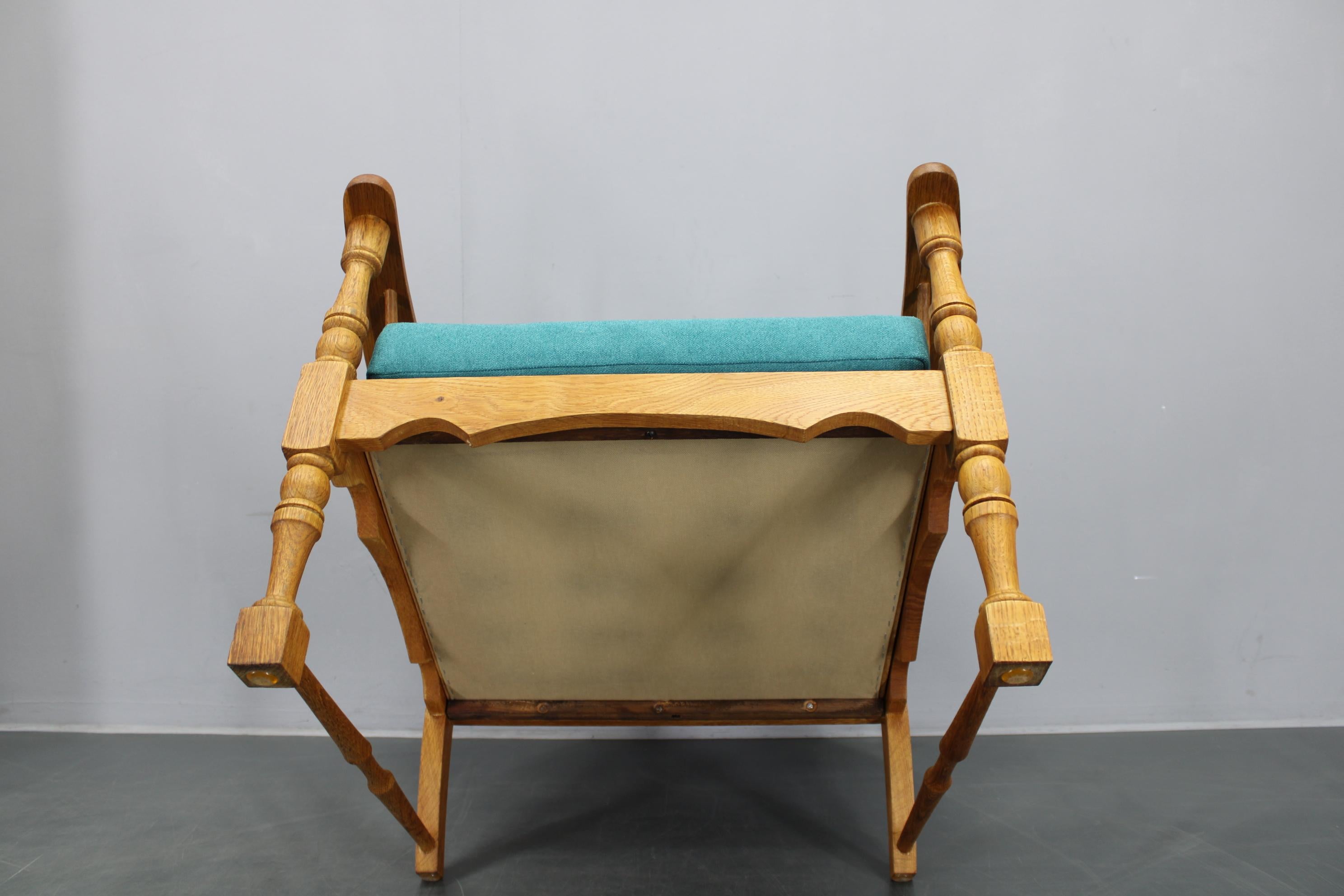 Poltrona in legno massiccio di Oak del 1950, Cecoslovacchia in vendita 8