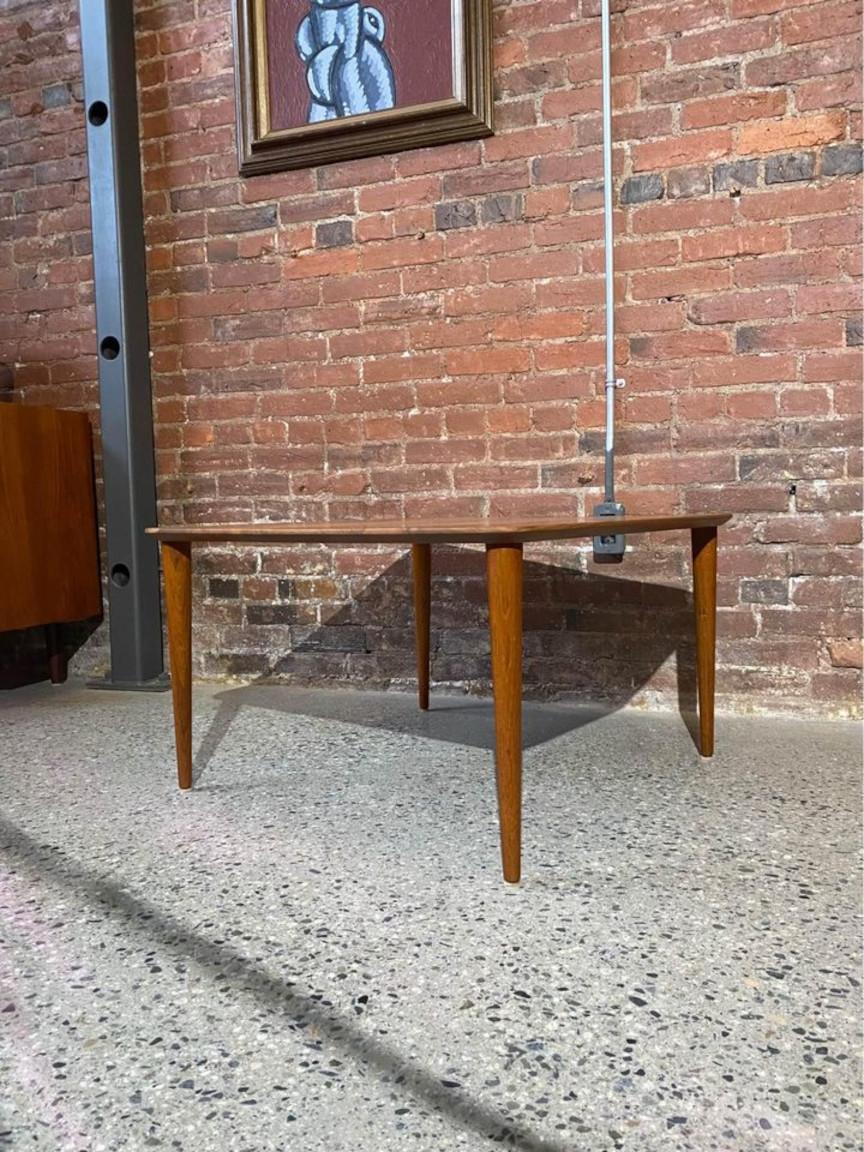 1950s Solid Teak Danish Coffee Table by Peter Hvidt For Sale 2