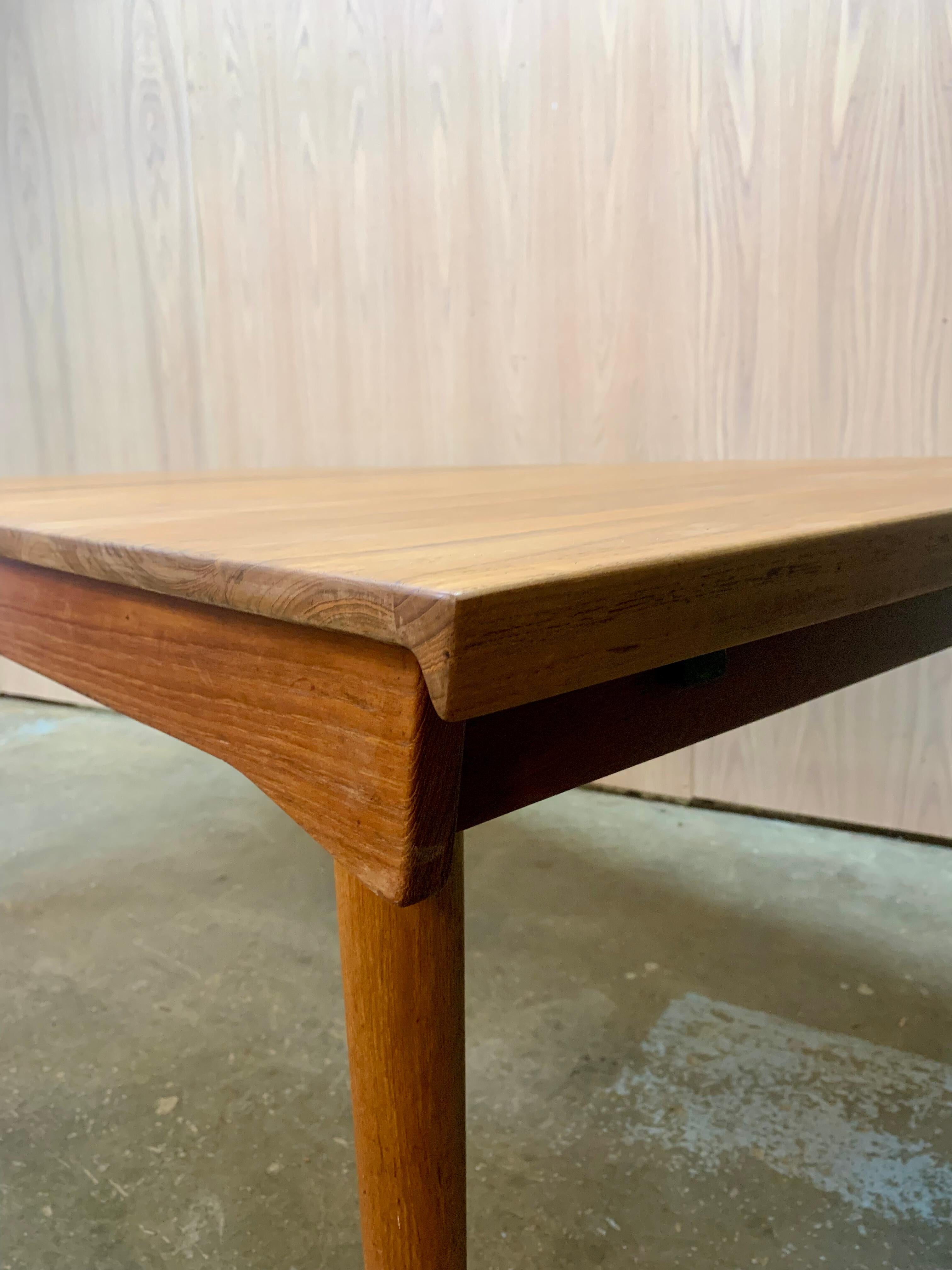 Mid-Century Modern 1950s Solid Teak Dining Table by Finn Juhl For Sale