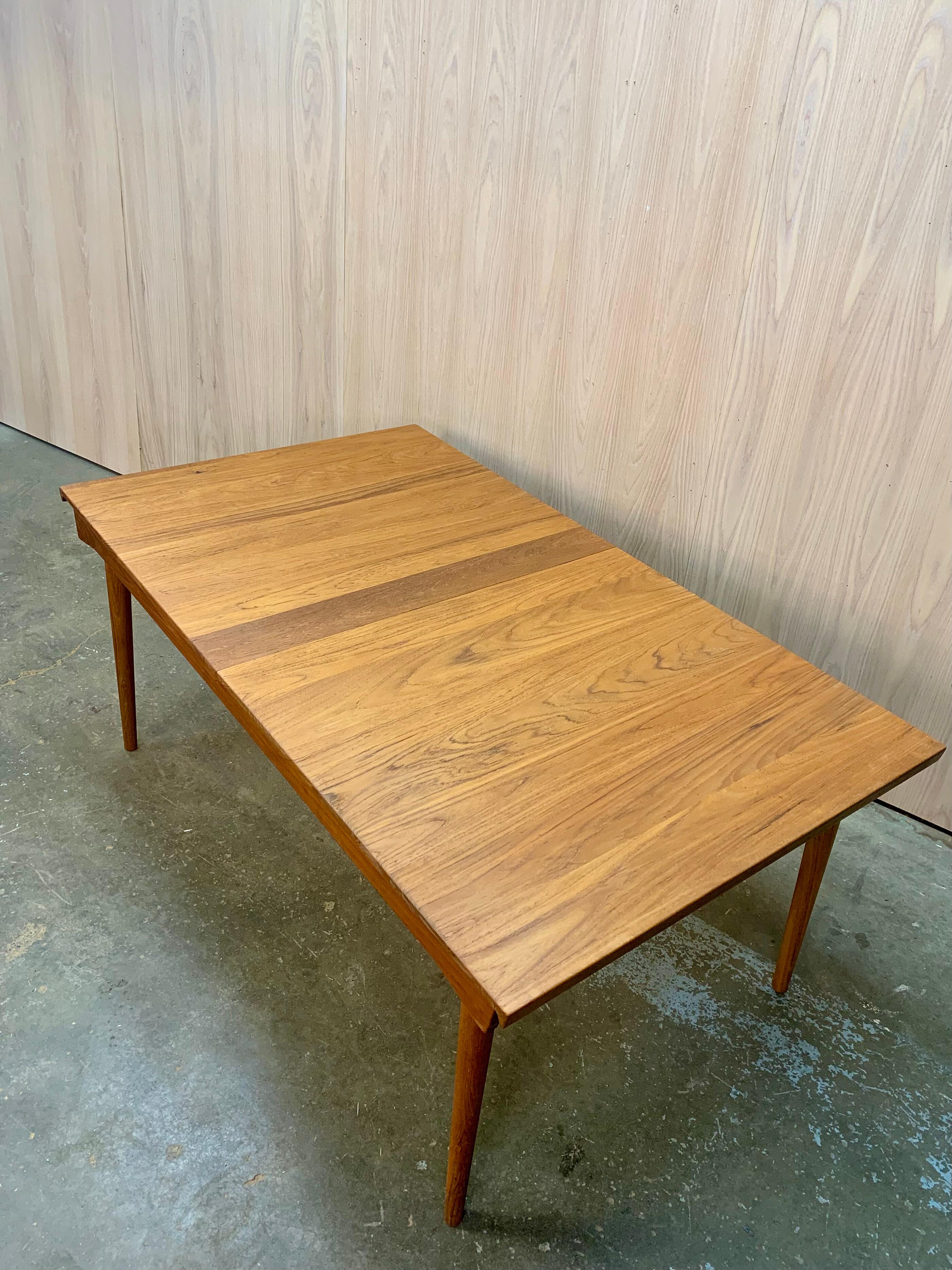1950s Solid Teak Dining Table by Finn Juhl For Sale 1