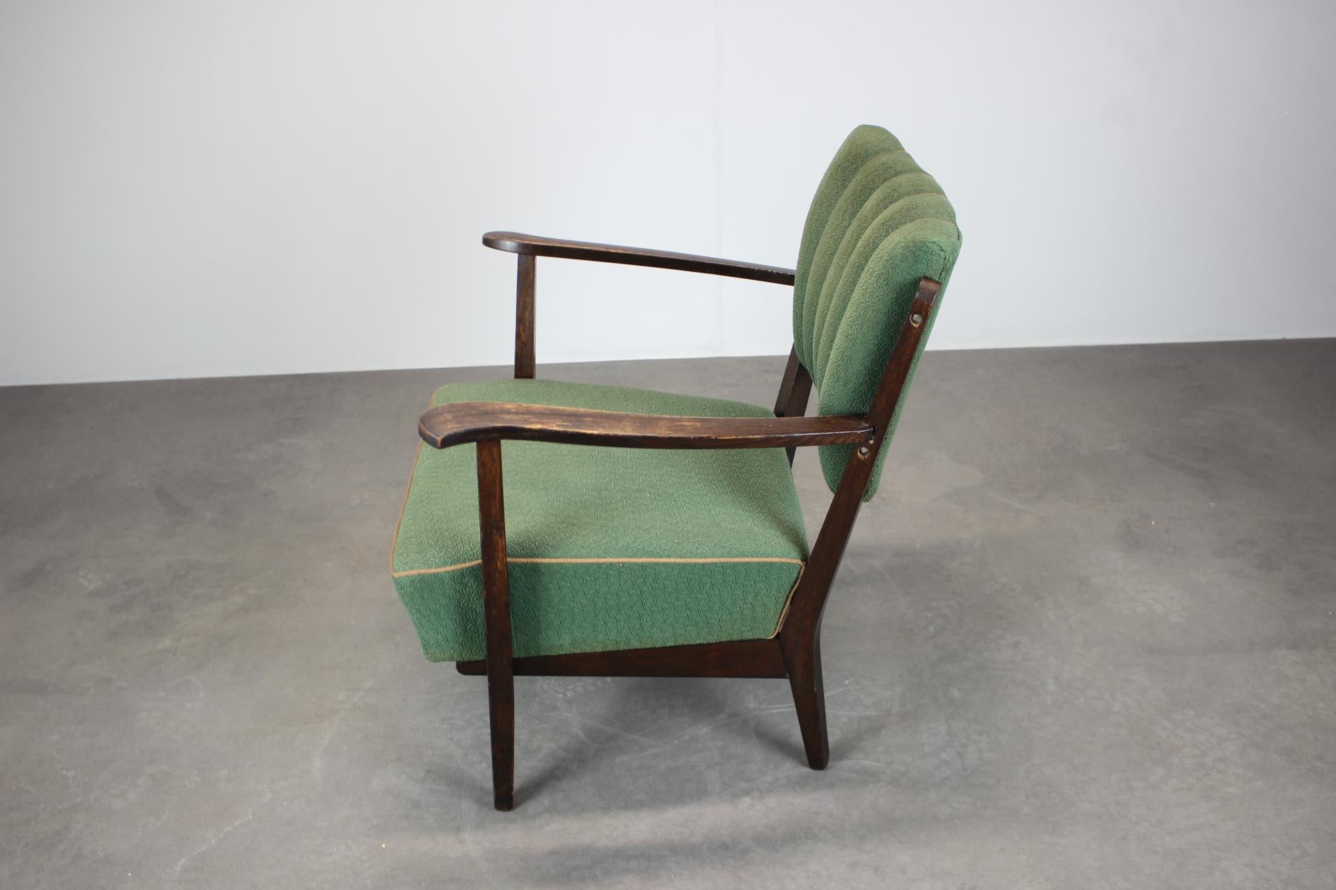 Sillón de madera maciza de los años 50, Checoslovaquia en venta 3