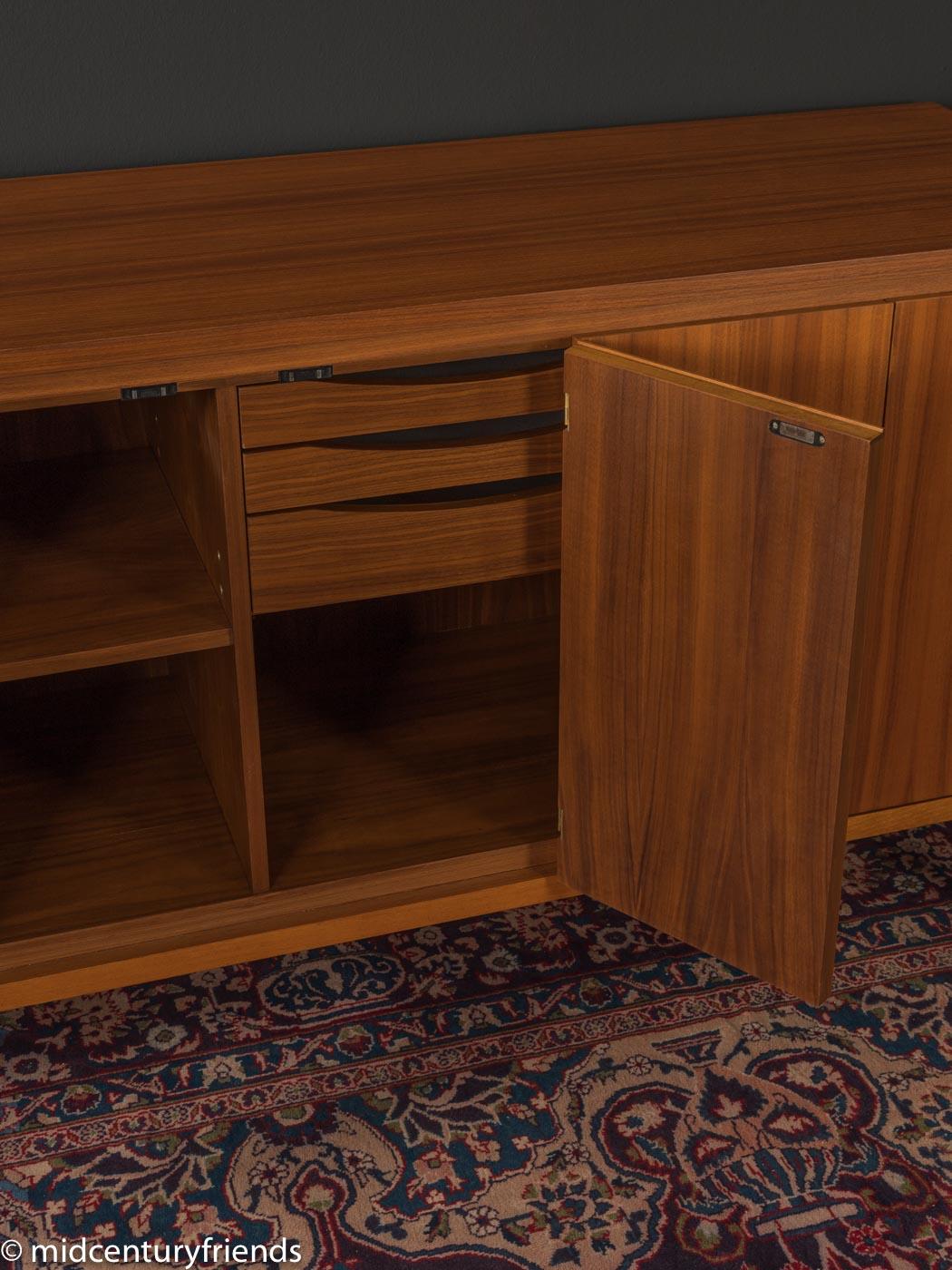 1950s Solid Wood Sideboard Paul McCobb for WK Möbel For Sale 3