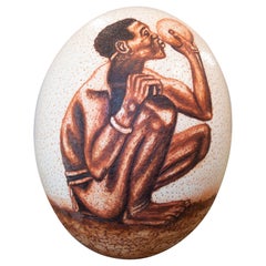 Uovo di struzzo scrimshaw sudafricano del 1950 del defunto capo Sipho Ndldvu