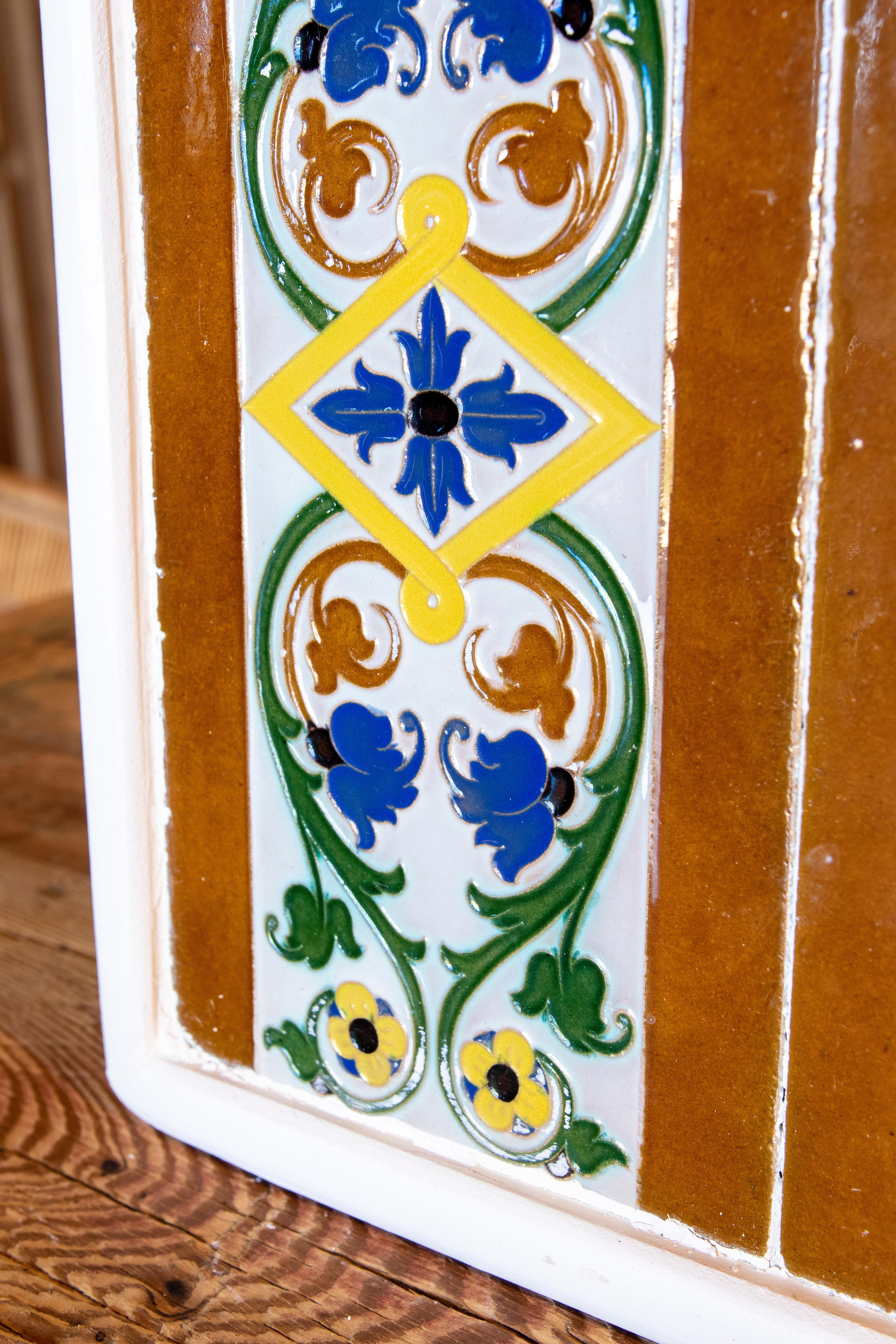 1950s Spanish Decorative Tile Framed in Wood in Different Colours For Sale 4