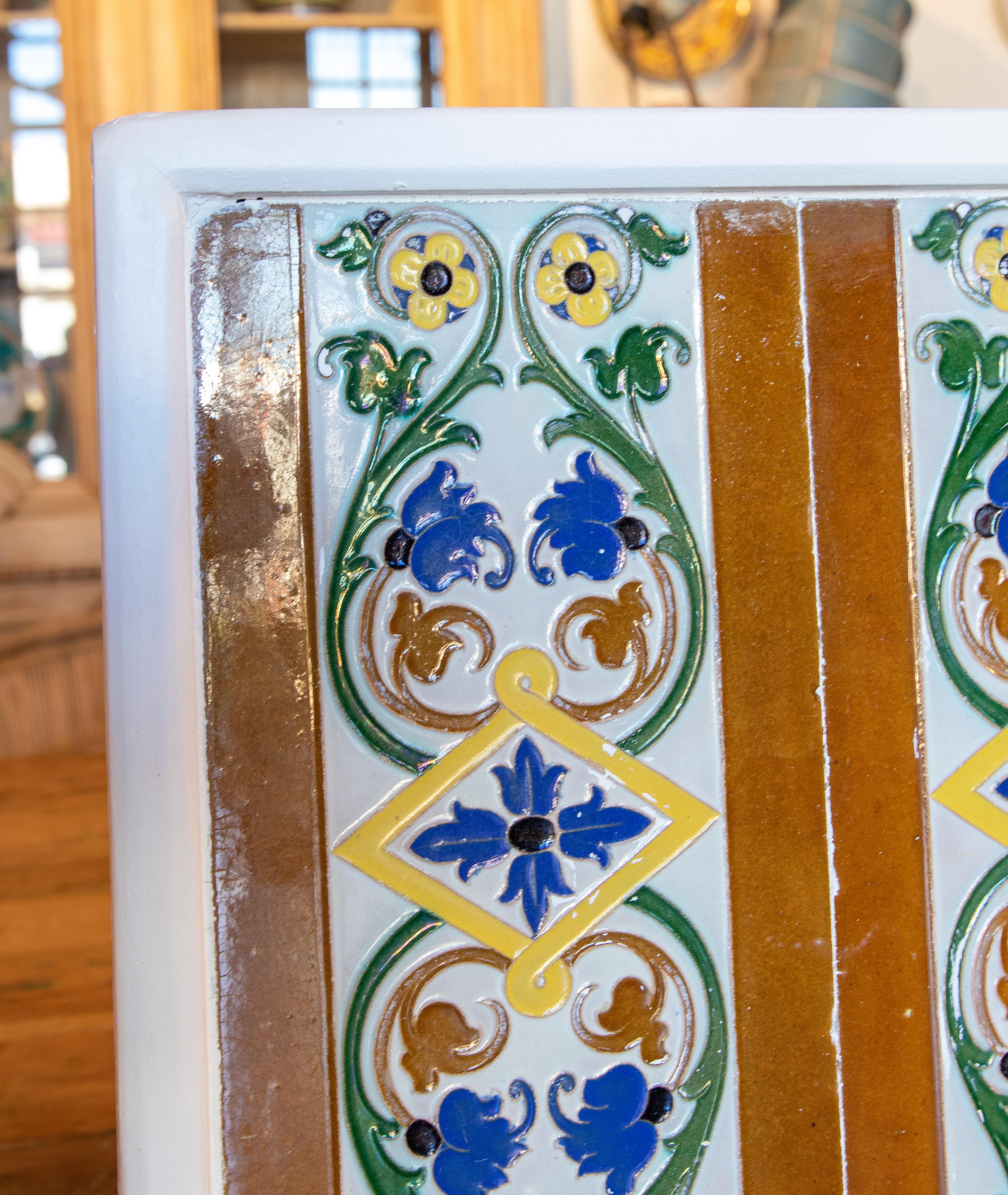 1950s Spanish Decorative Tile Framed in Wood in Different Colours In Good Condition For Sale In Marbella, ES