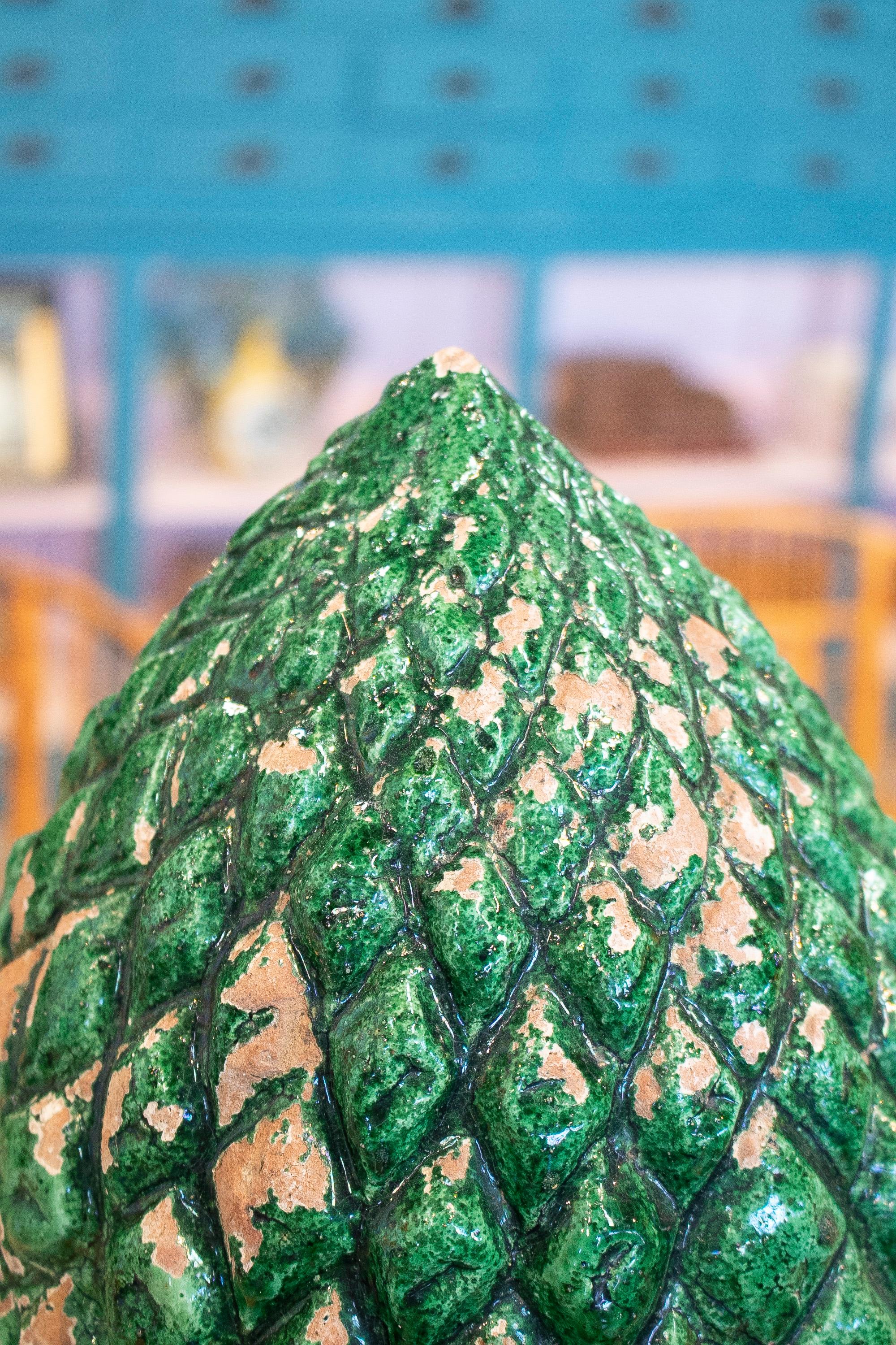 1950s Spanish Green Glazed Terracotta Pineapple Shaped Finial In Good Condition In Marbella, ES