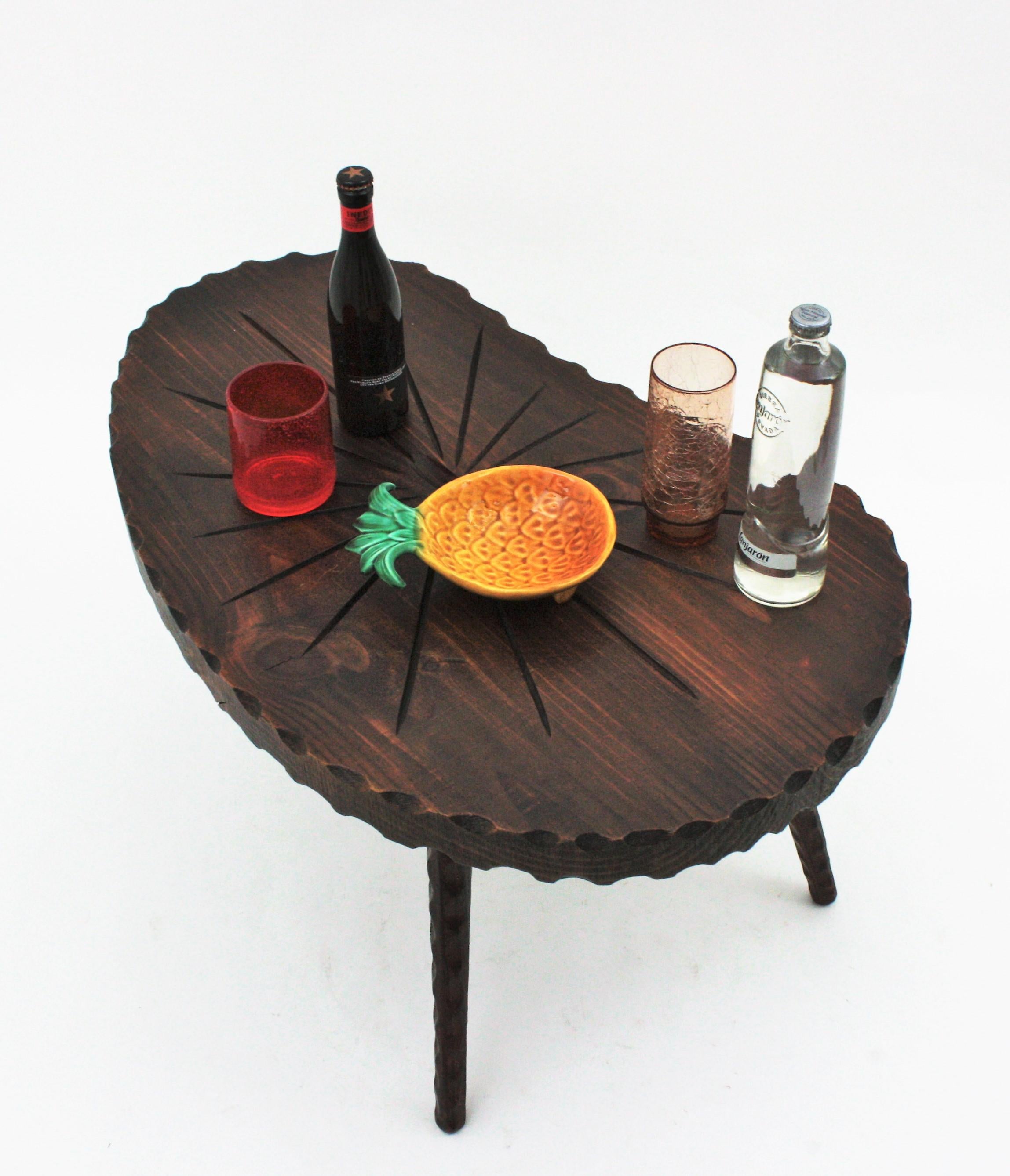 1950s Spanish Kidney Coffee Table in Carved Wood For Sale 11