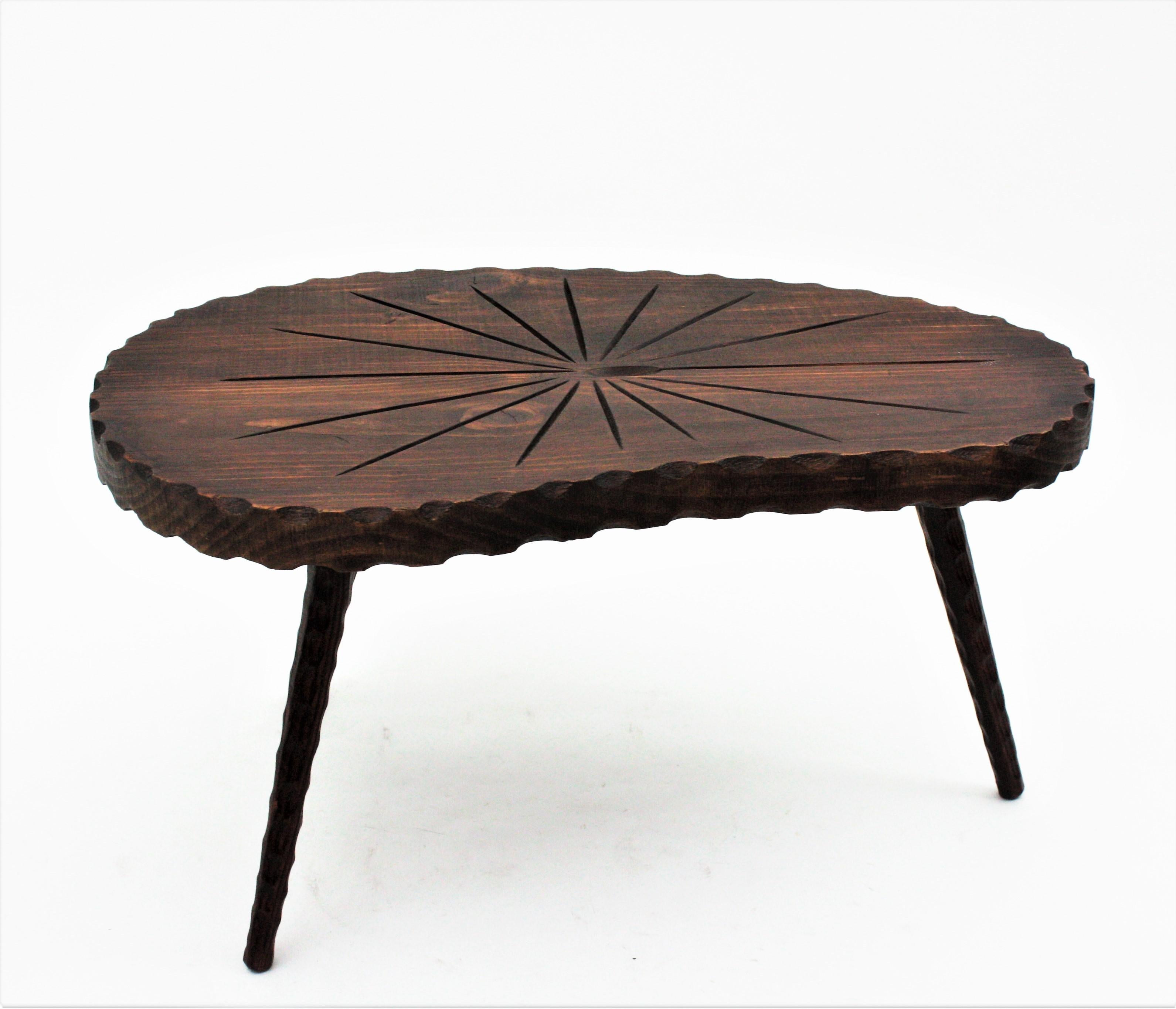 20th Century 1950s Spanish Kidney Coffee Table in Carved Wood For Sale
