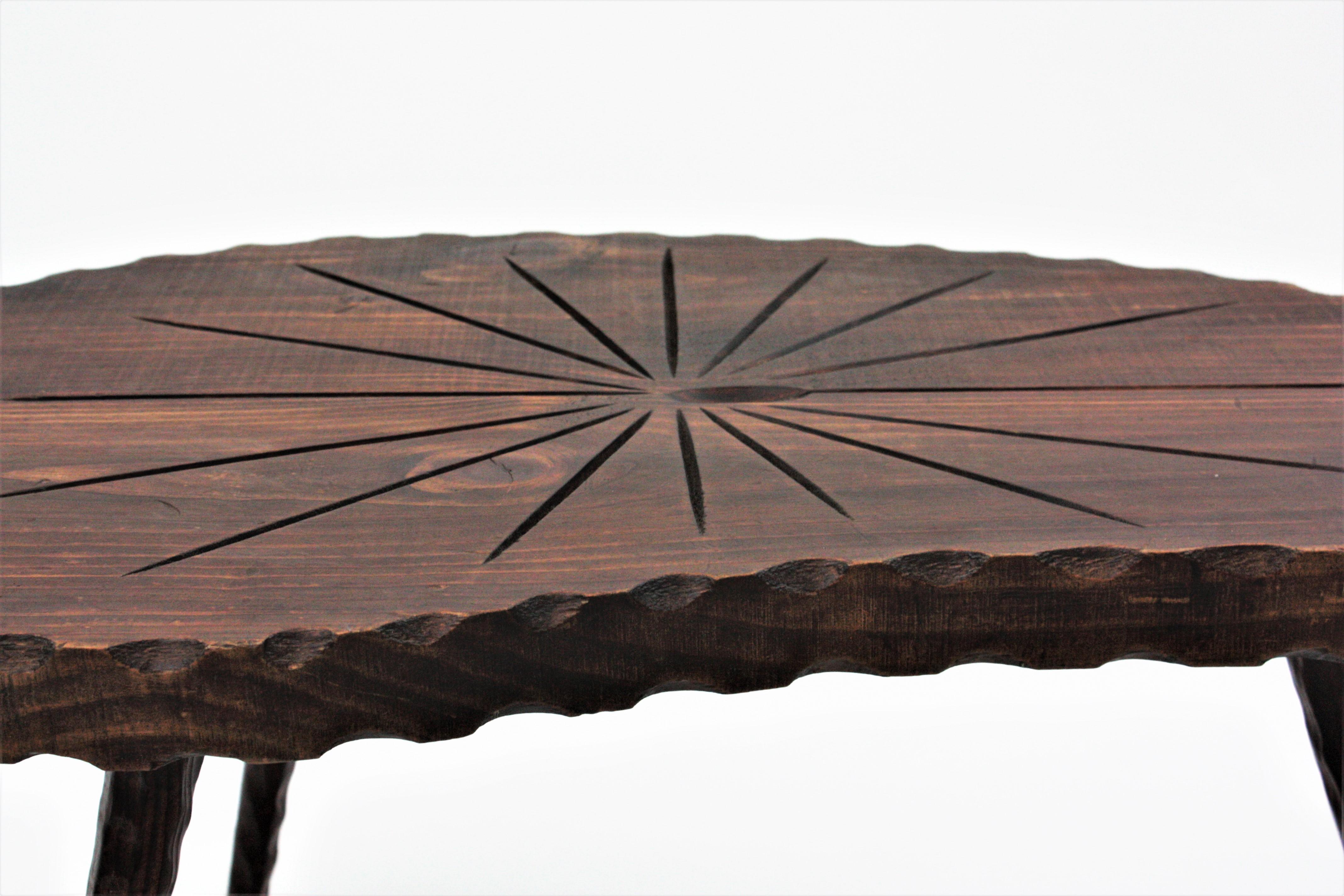 1950s Spanish Kidney Coffee Table in Carved Wood For Sale 2