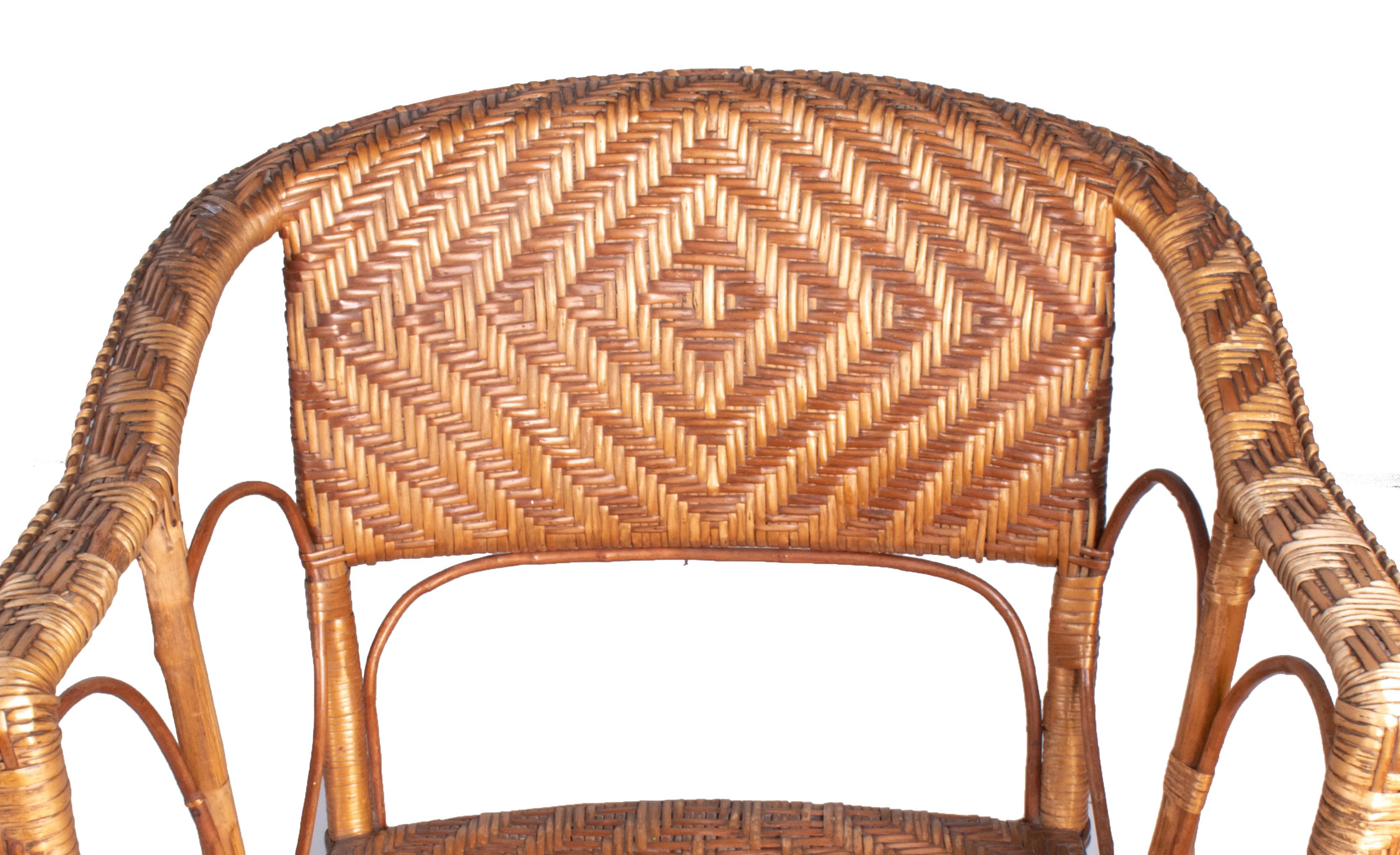 20ième siècle Paire de chaises espagnoles des années 1950 en osier sur cadre en bois en vente